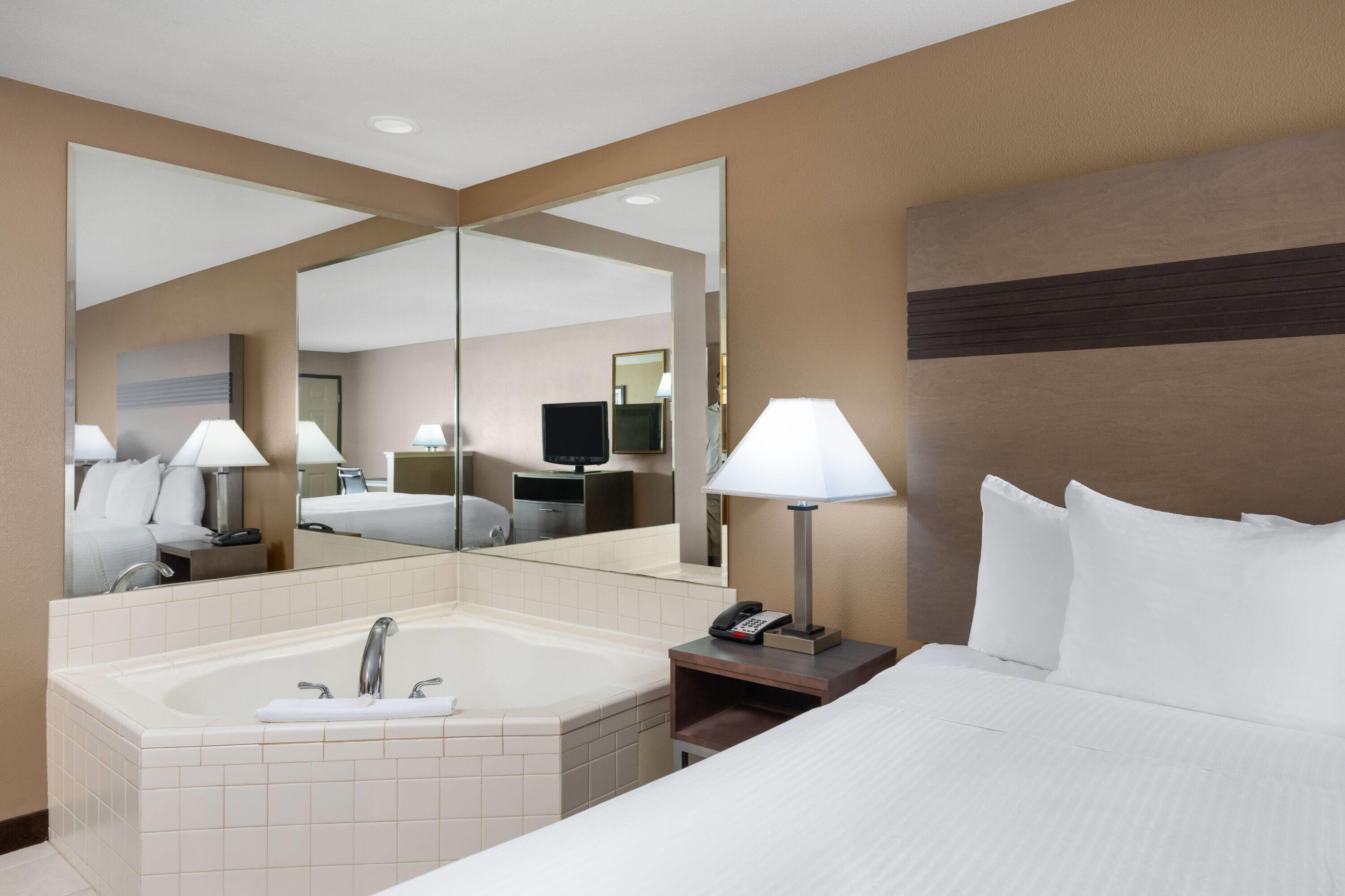 Suite Deluxe King Bed
