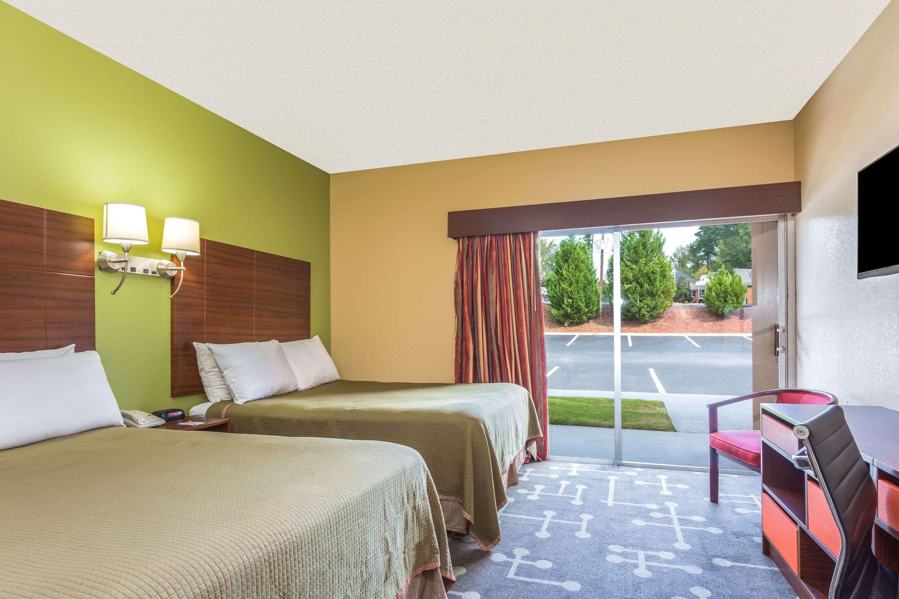 Quadruple Two Double Beds