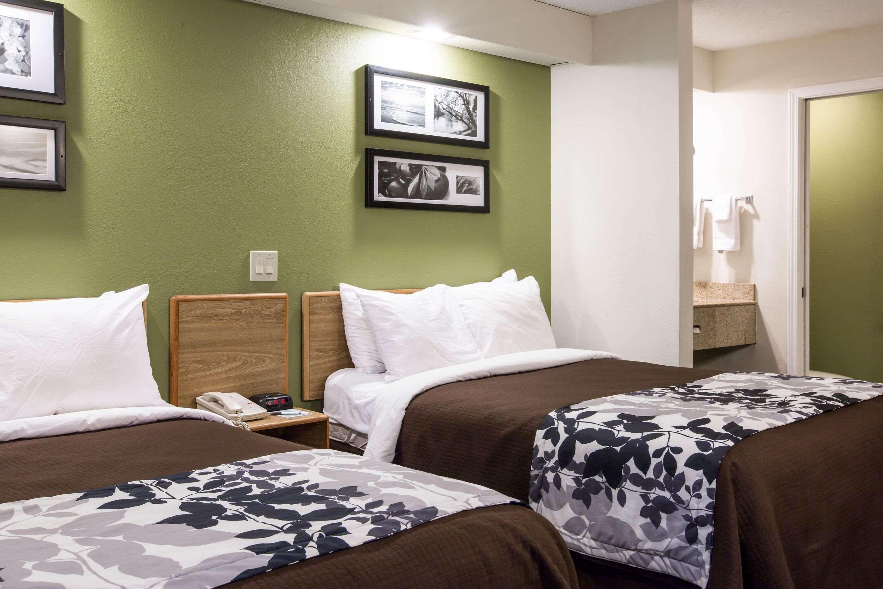 Quadruple Two Double Beds Non Smoking