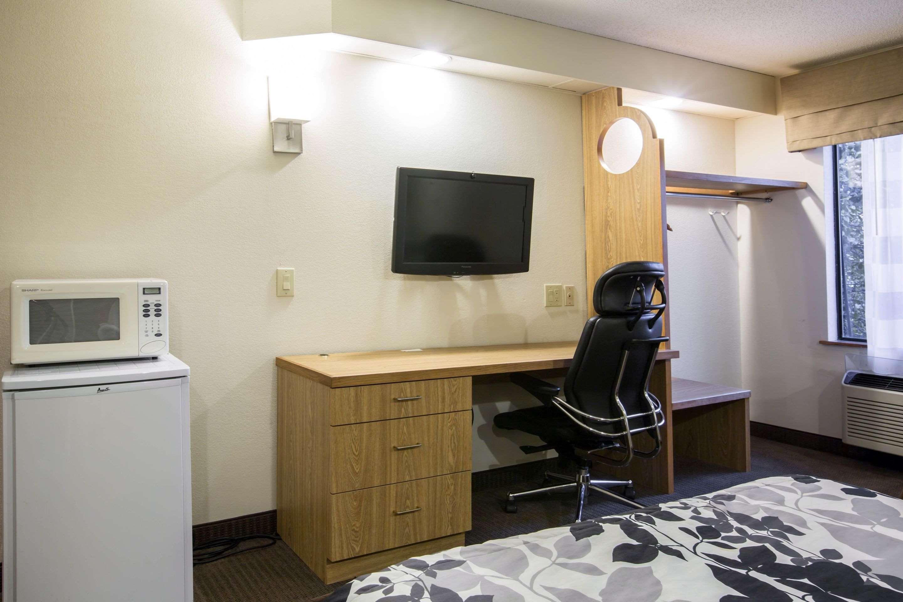 Quadruple Two Double Beds Non Smoking