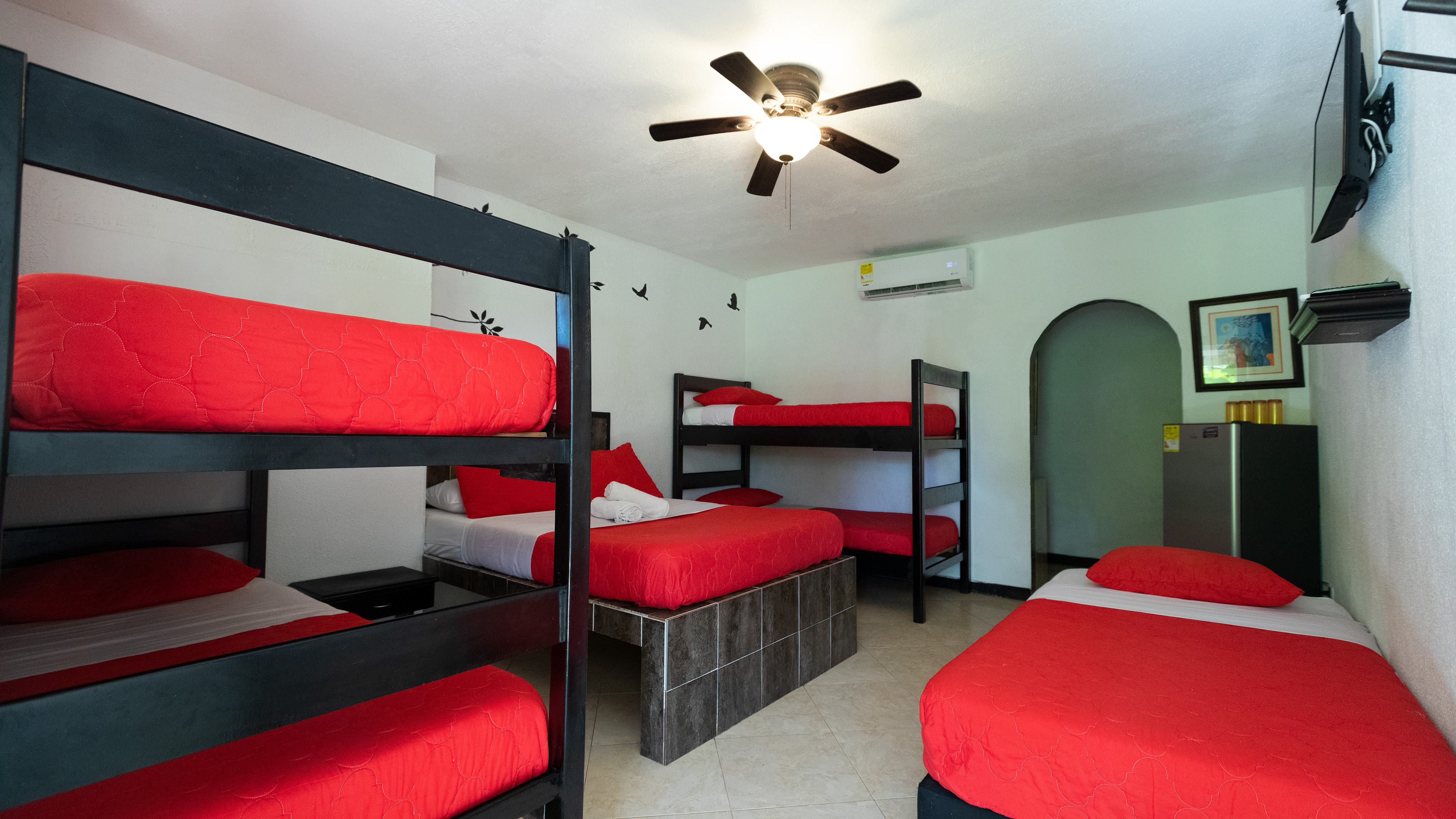 Family Room Capacity 6