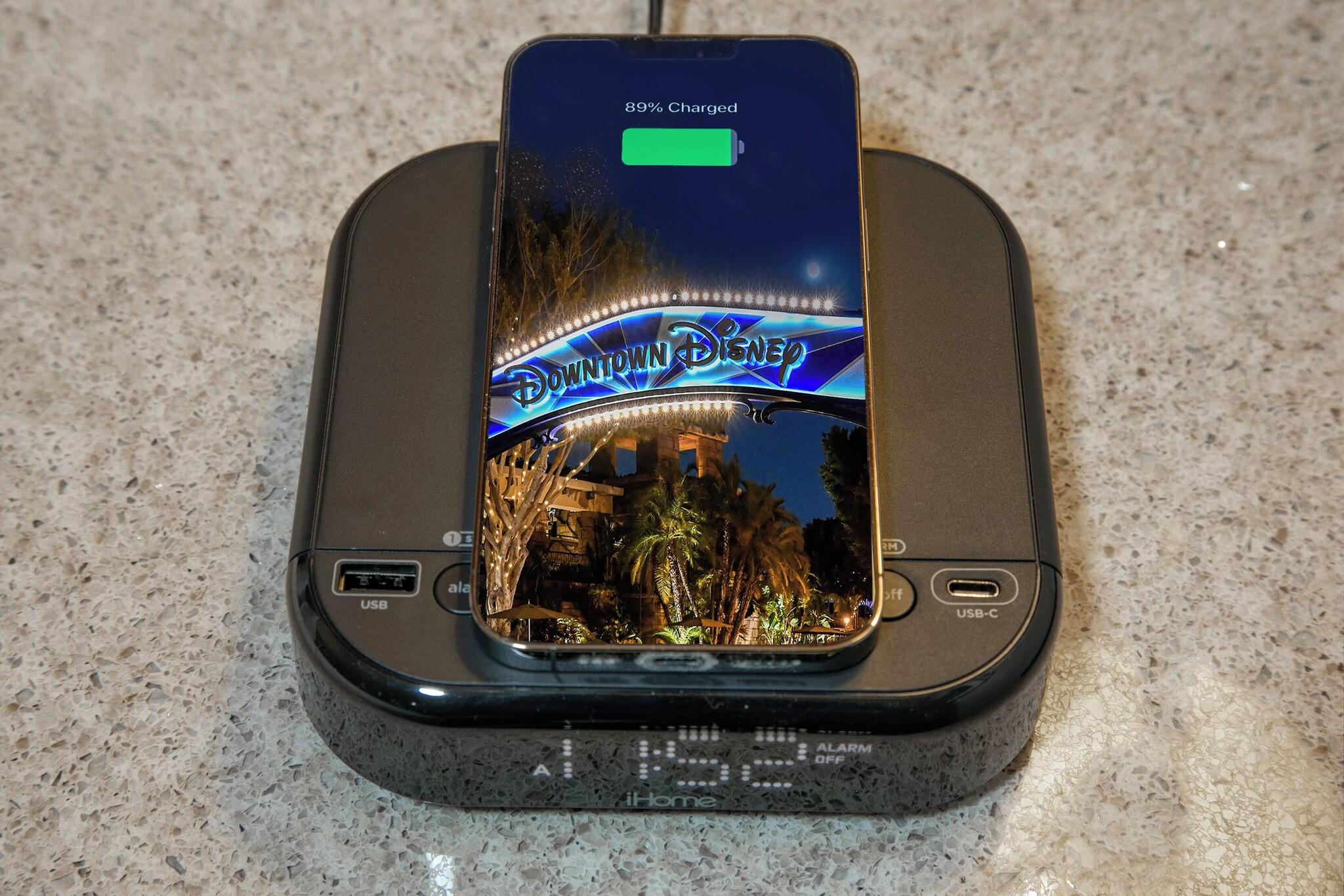 Double Deluxe Two Queen Beds