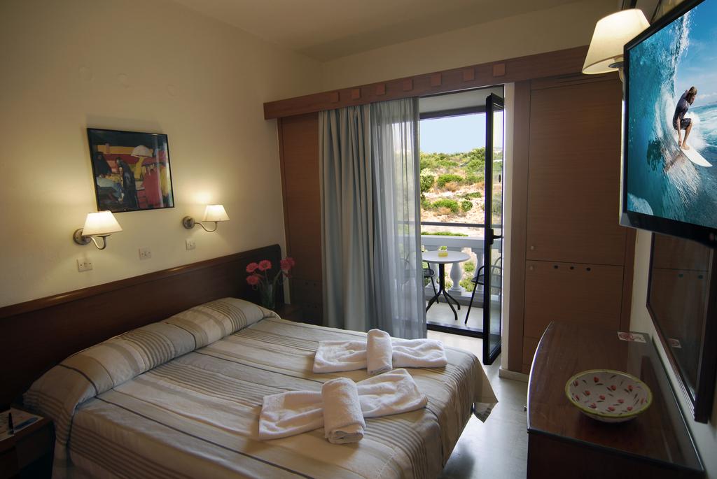 Double or Twin Land View