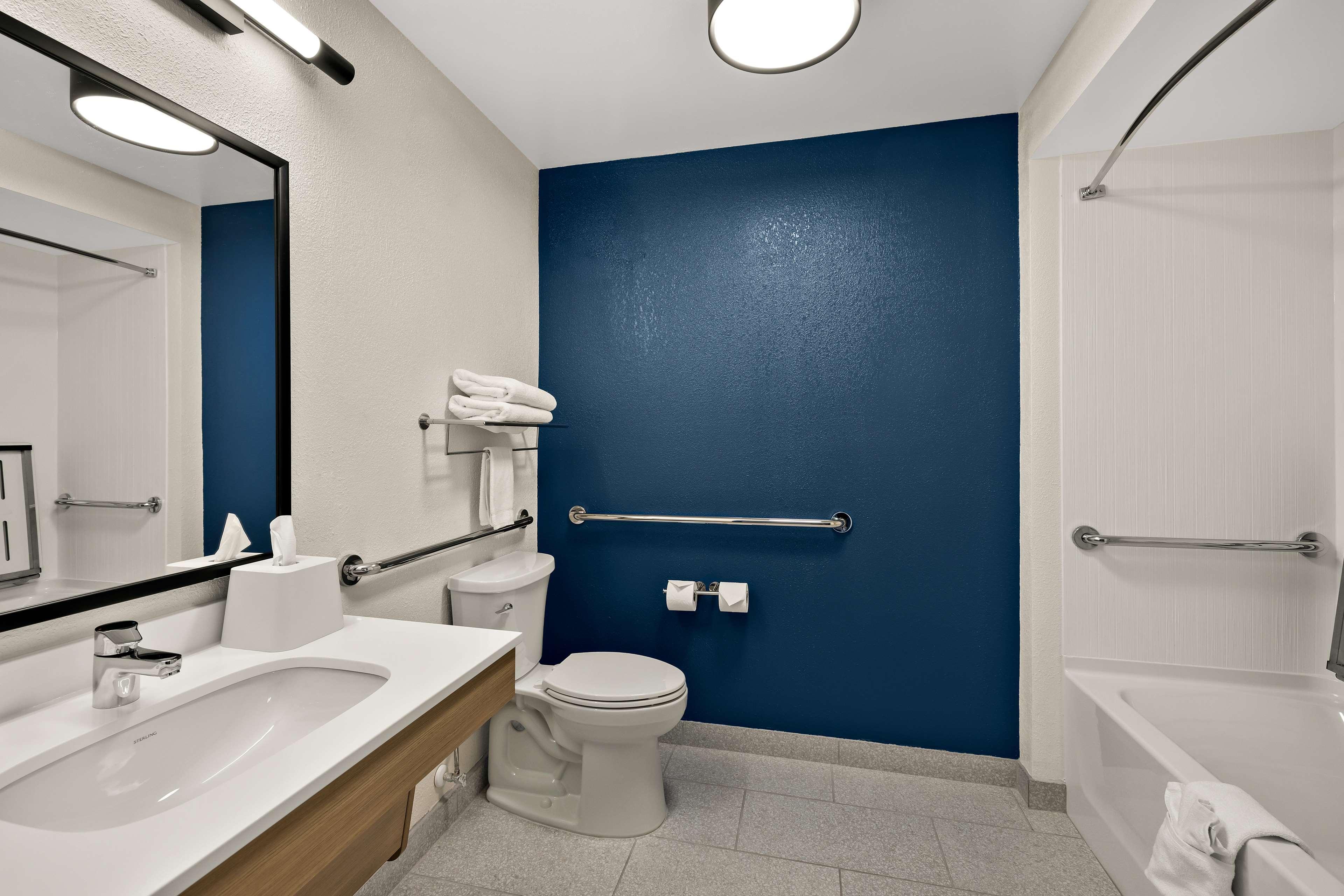 Double Accessible-two Queen Beds