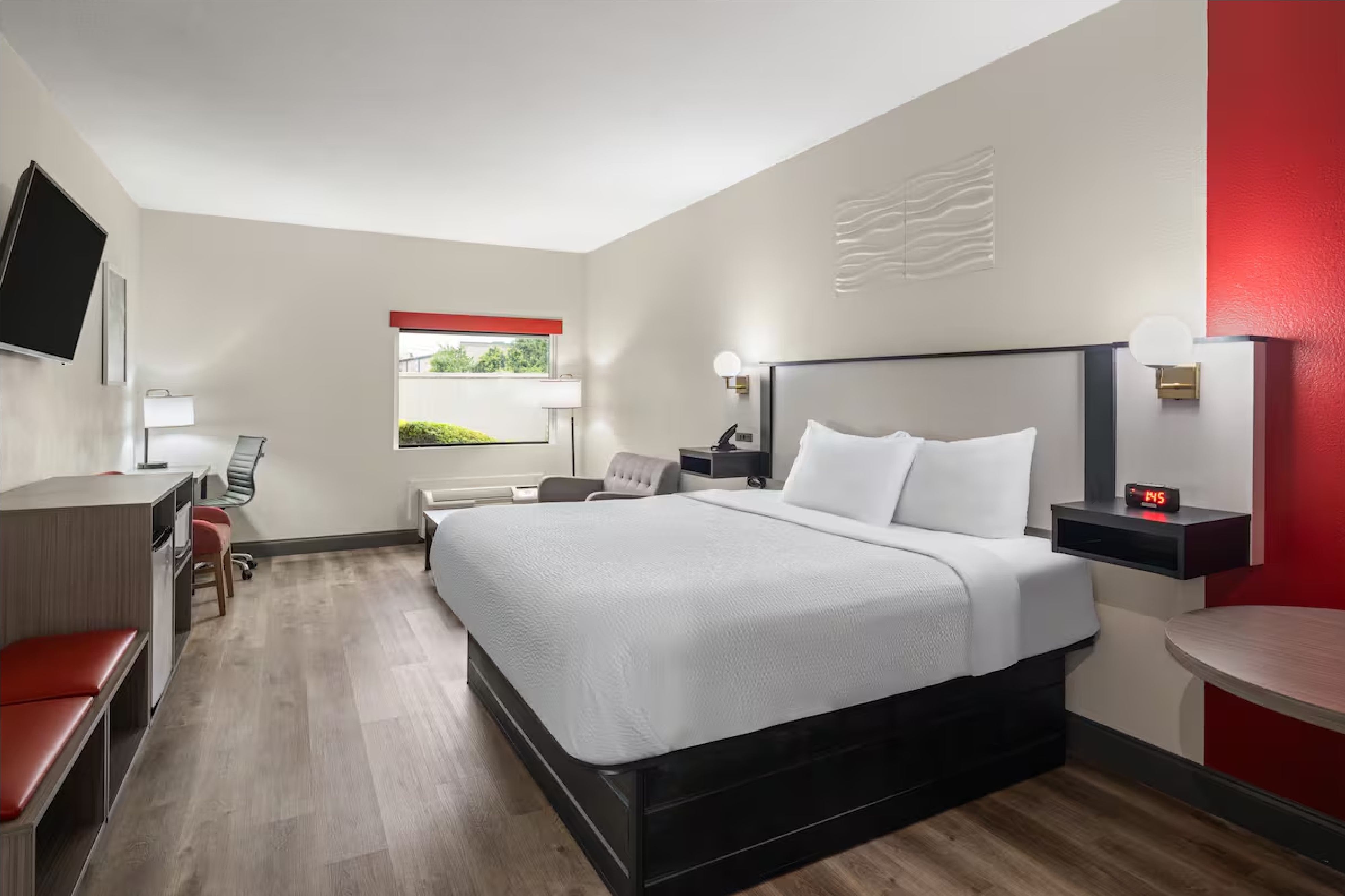 Double King Bed Non Smoking