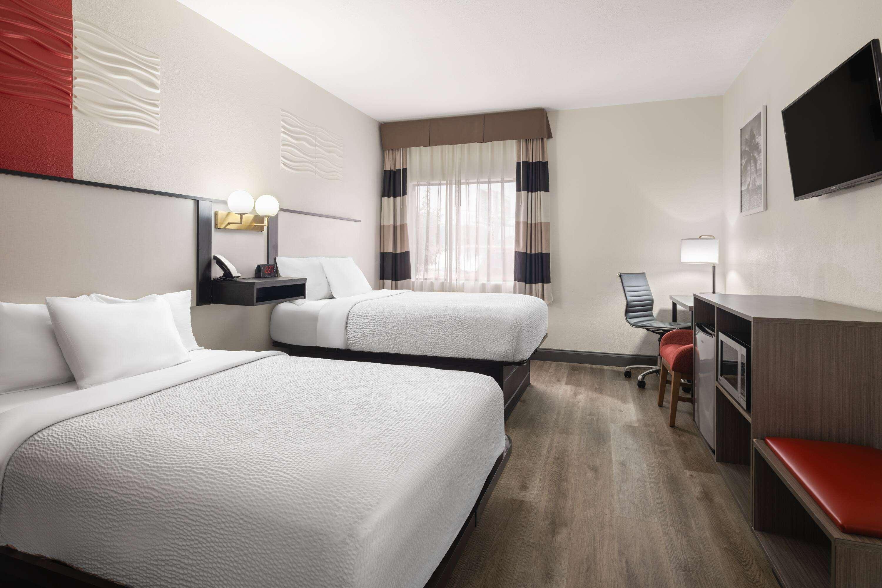 Quadruple Two Double Beds