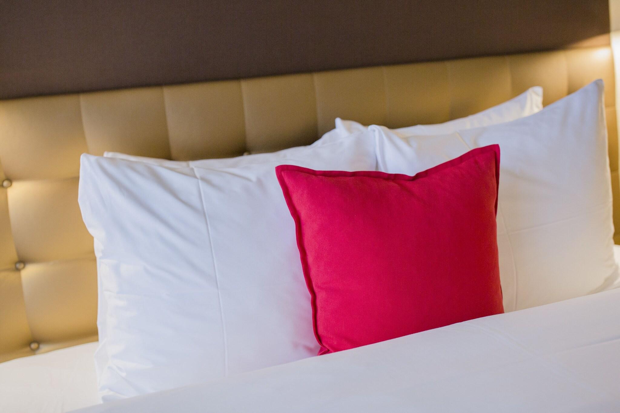 Double Sea View King Bed