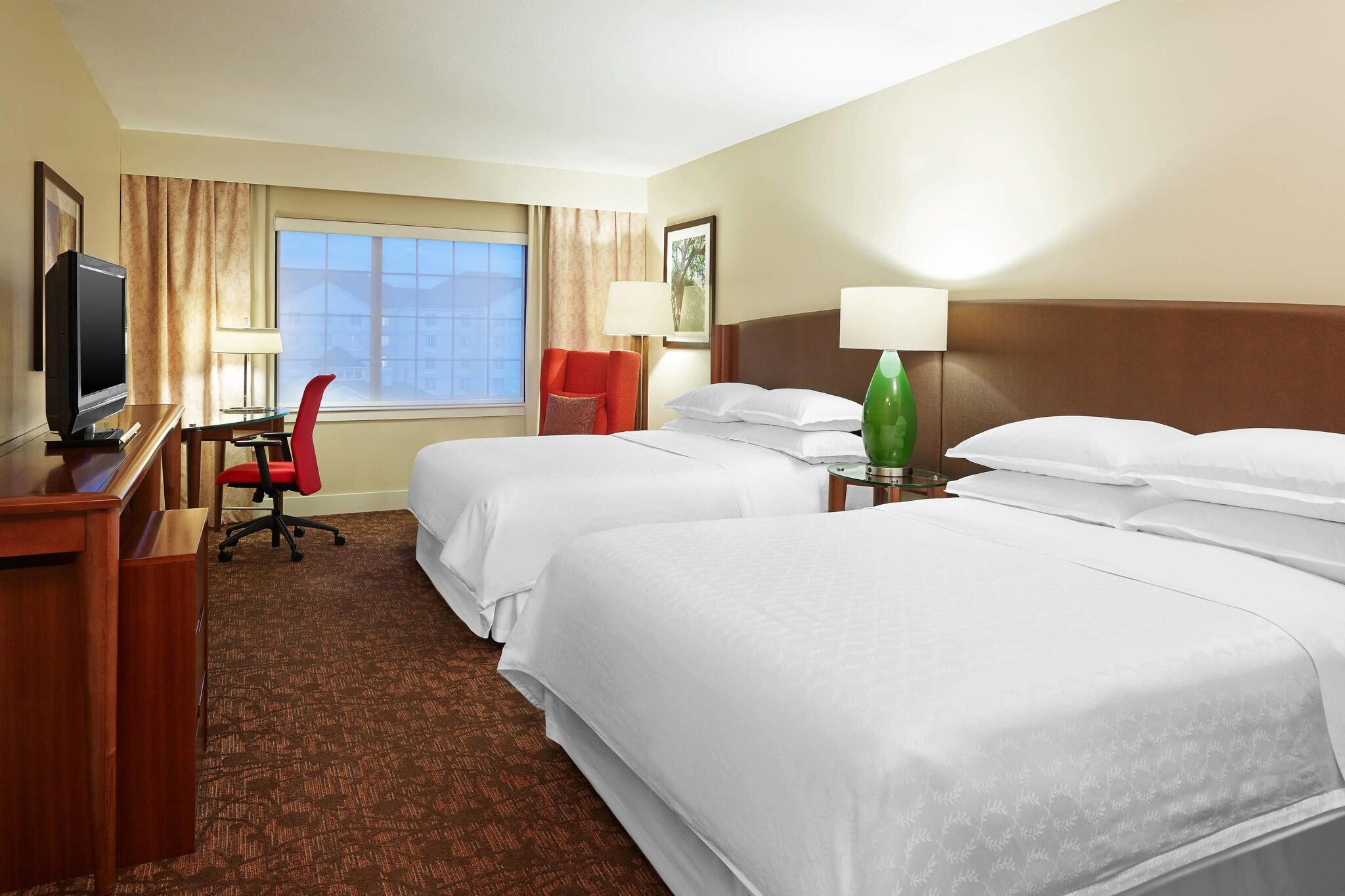 Double Club Two Queen Beds