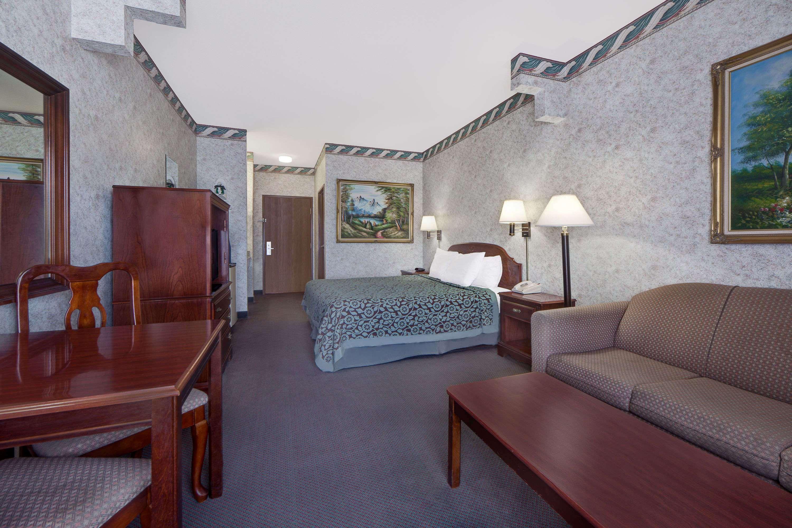 Double King Bed Non Smoking