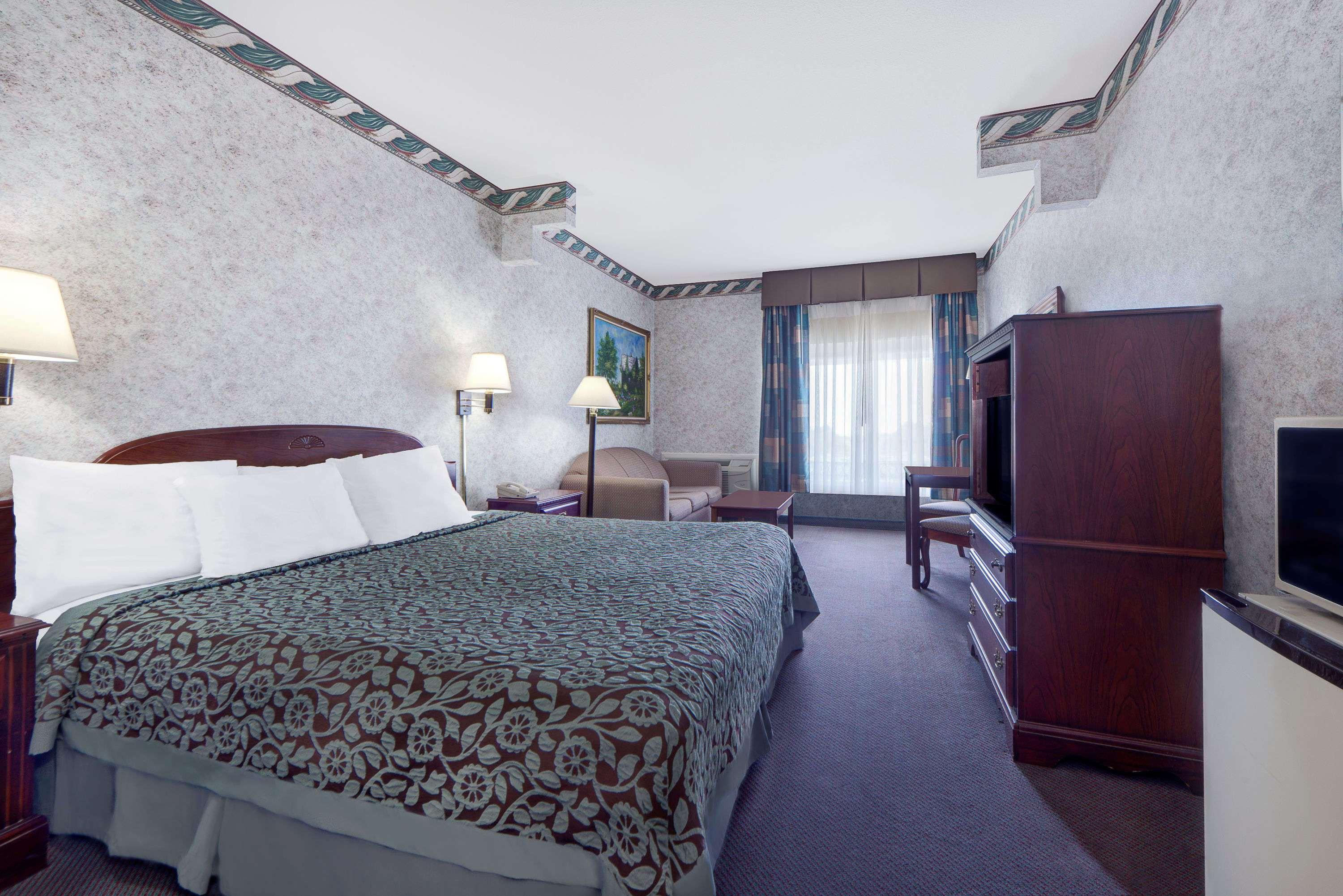 Triple King Size Bed