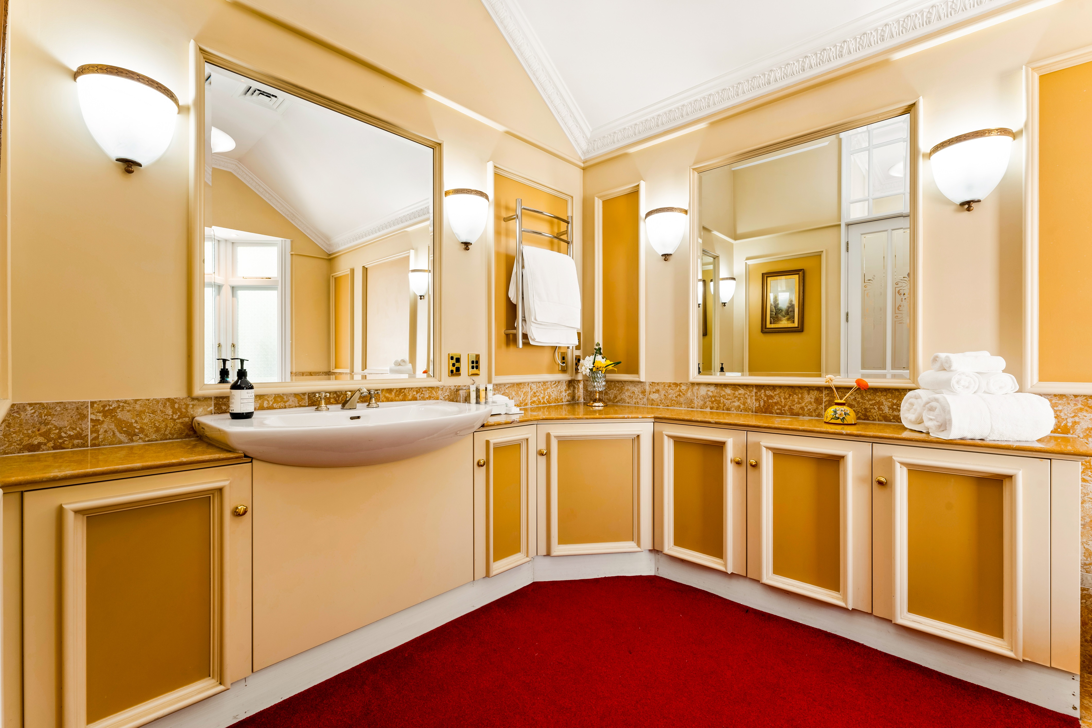 Suite Superior with Air Conditioning