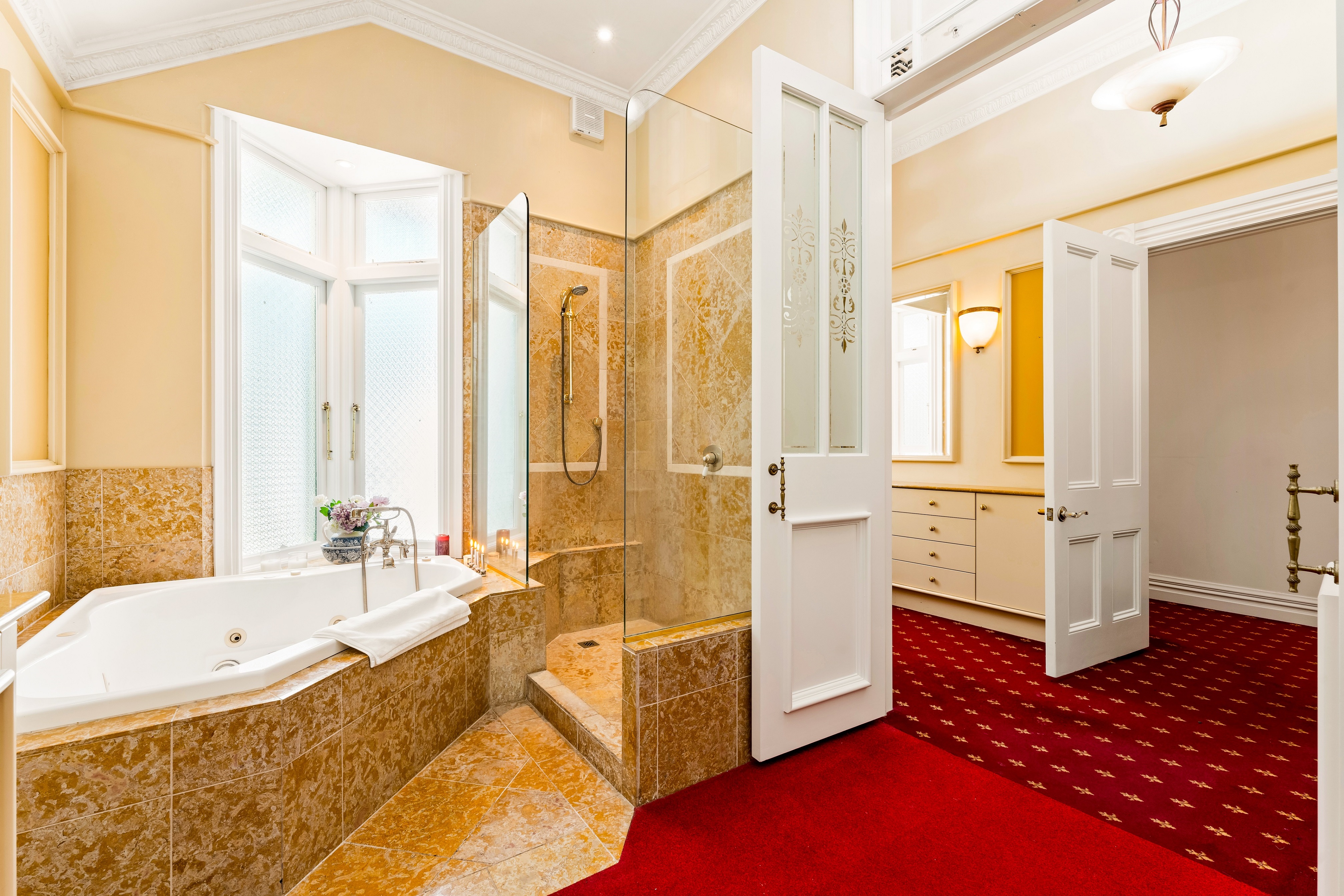 Suite Superior with Air Conditioning