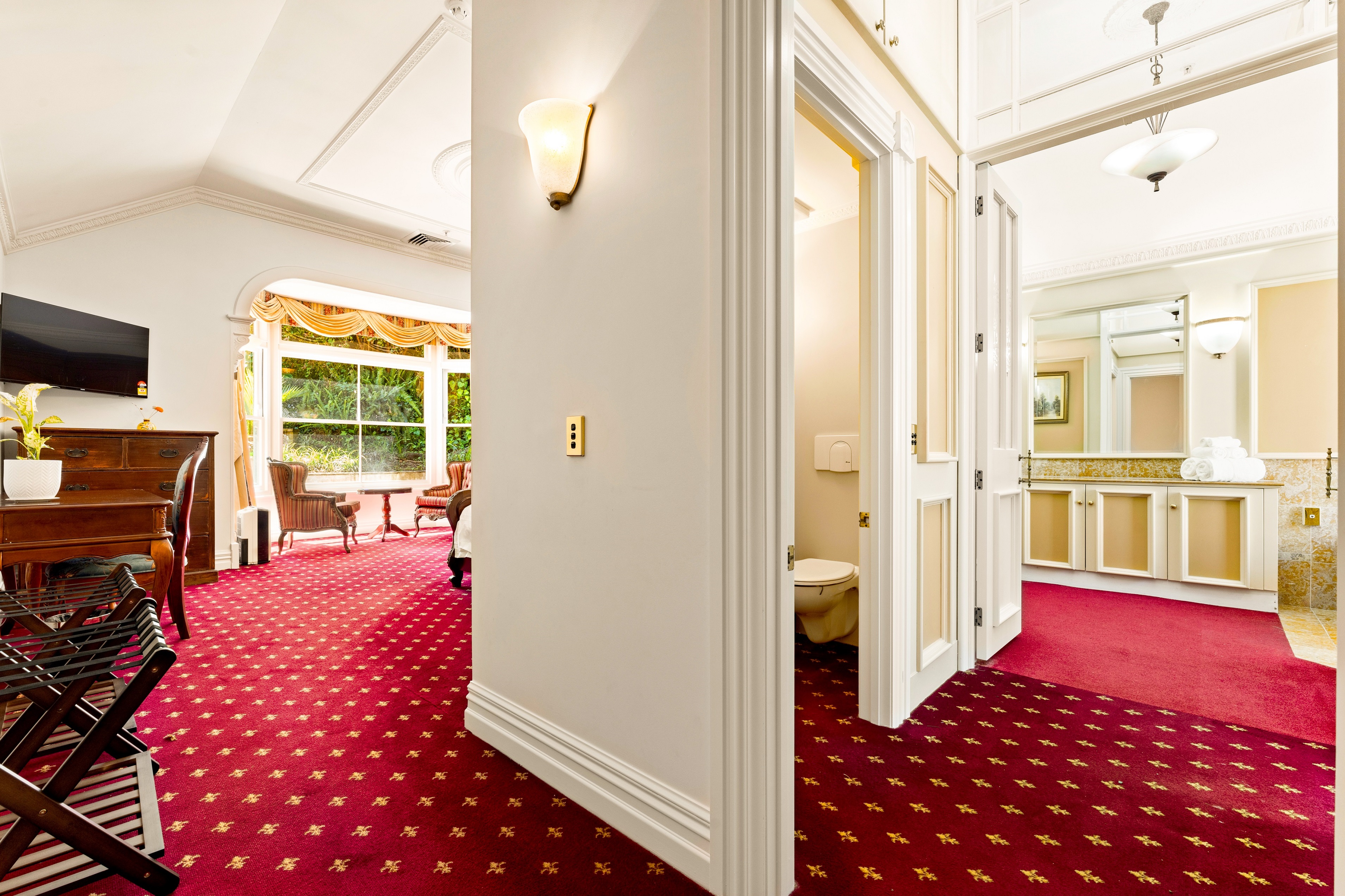 Suite Superior with Air Conditioning