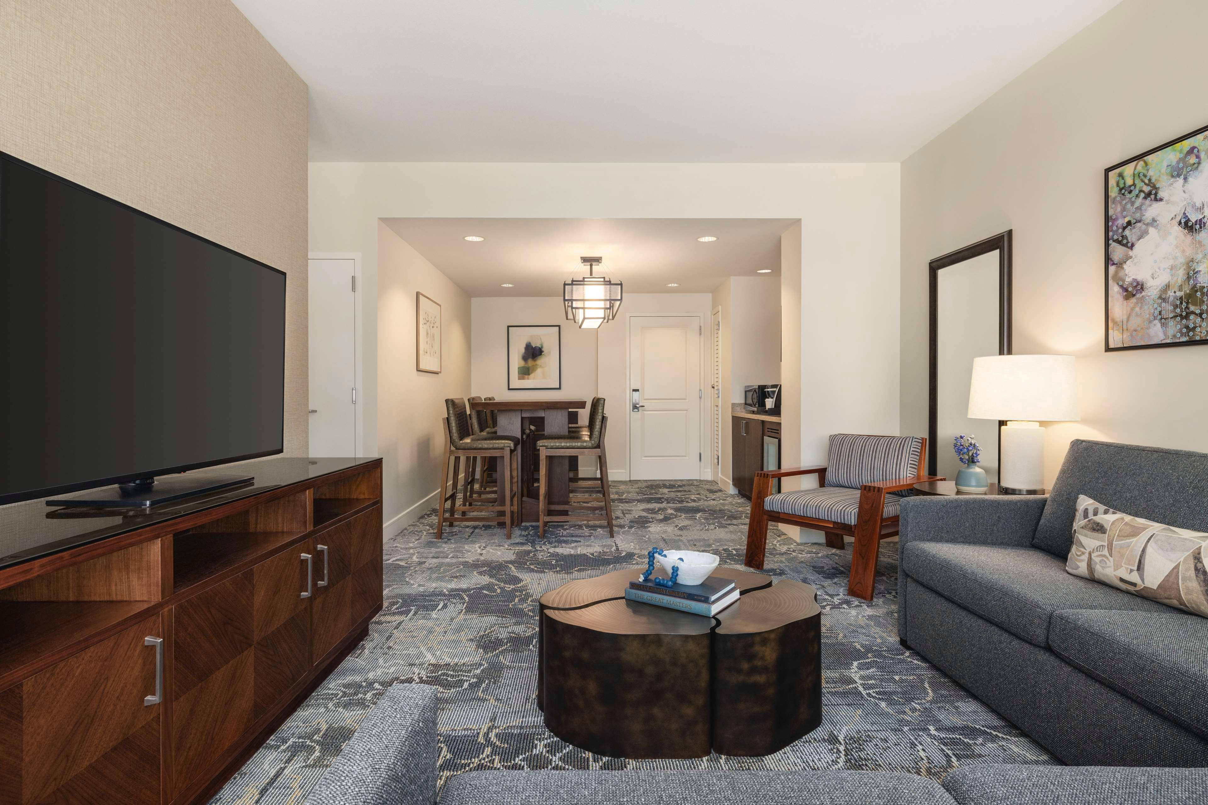 Studio King Size Bed