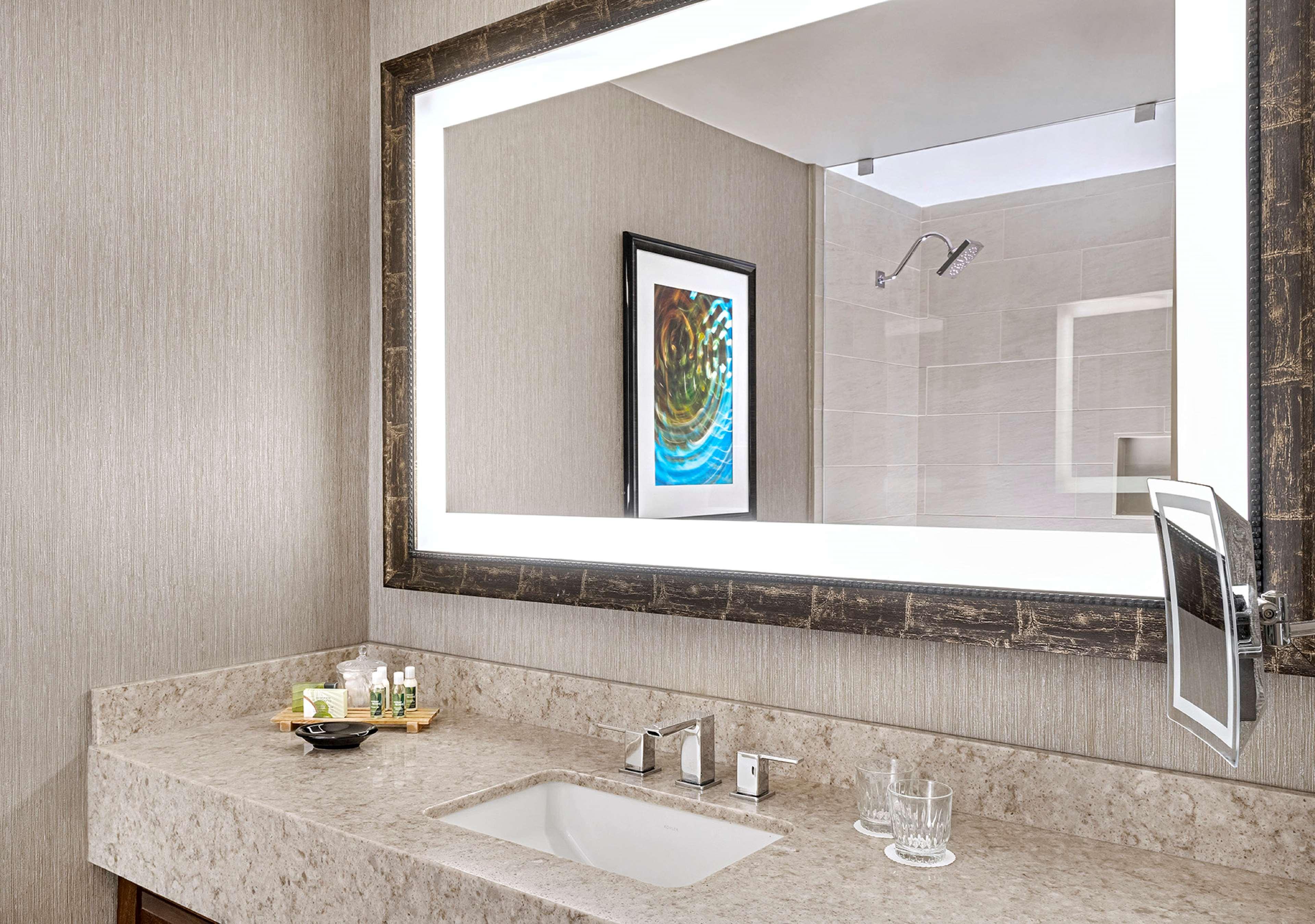 Double Accessible with Views