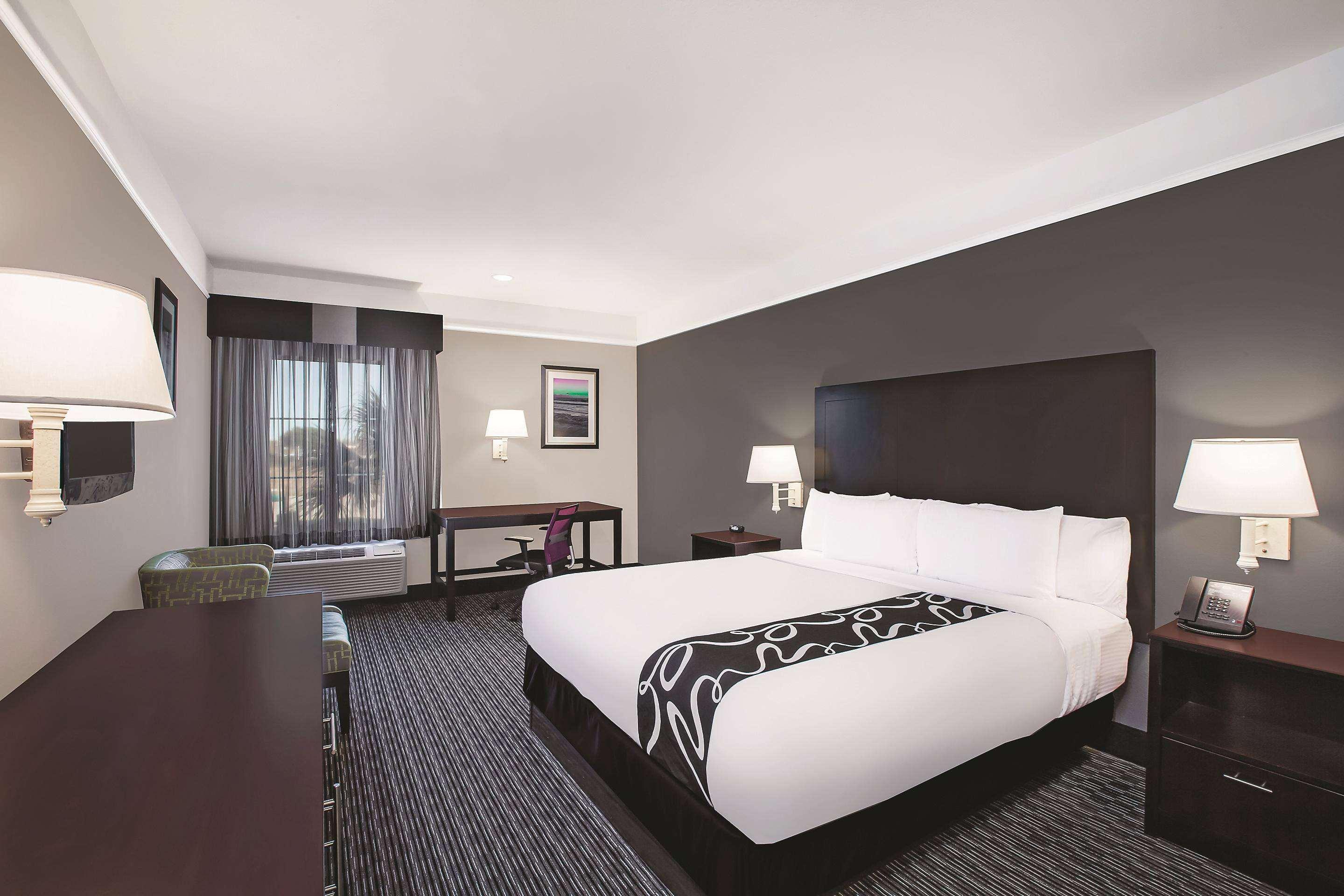 Double Executive King Bed