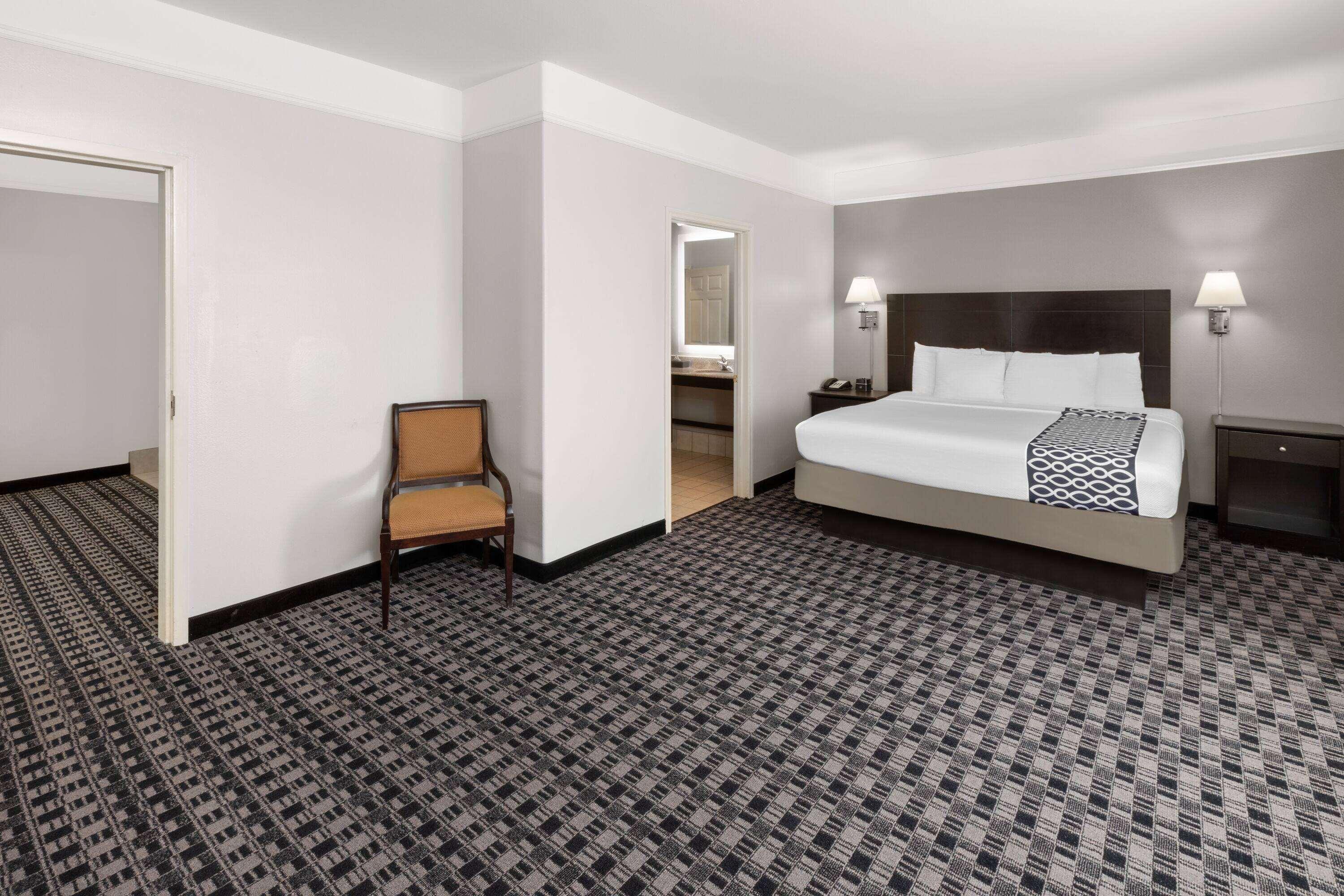 Suite King Bed Non Smoking