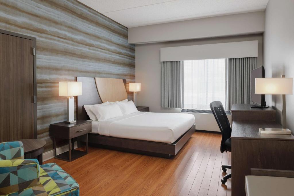 Double Accessible King Size Bed