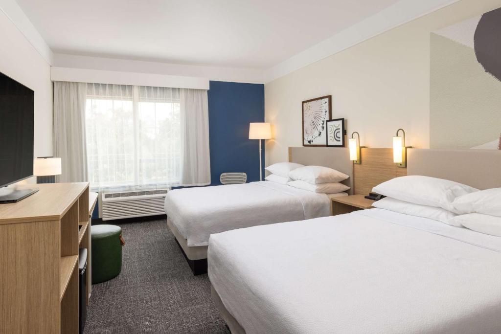 Twin Accessible-two Queen Beds