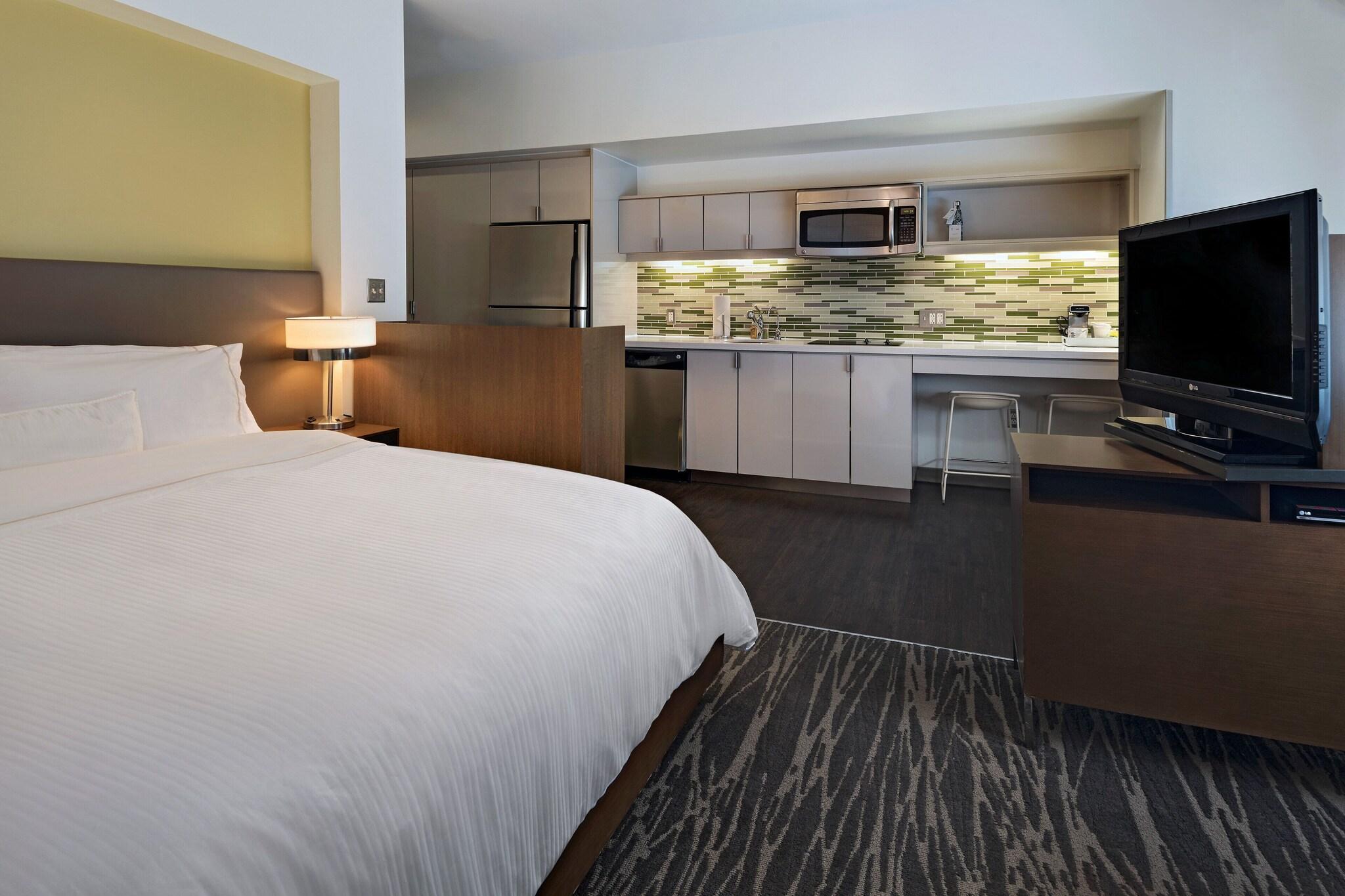 Studio King Size Bed