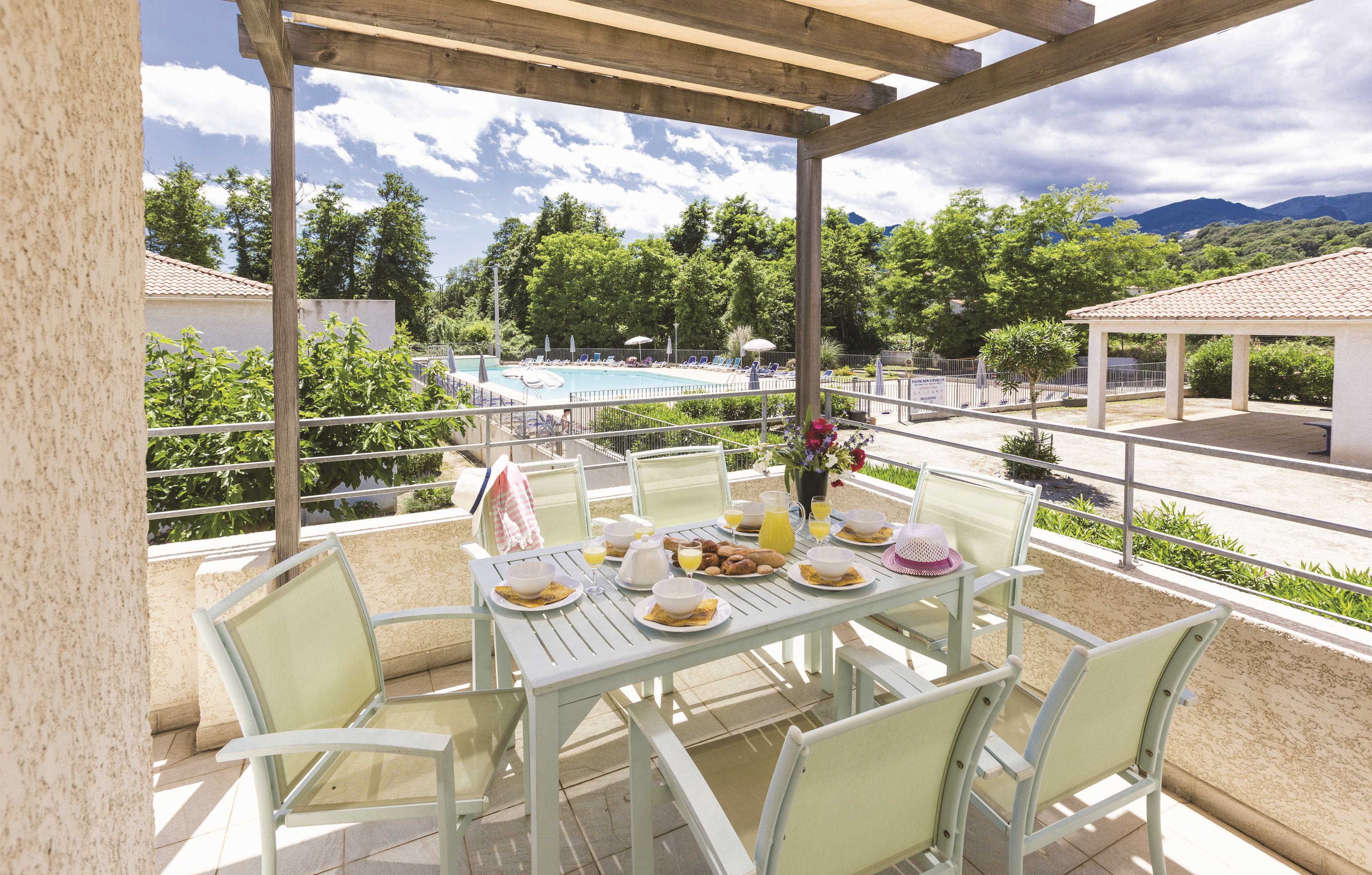 Apartment Two Bedrooms One Bathroom