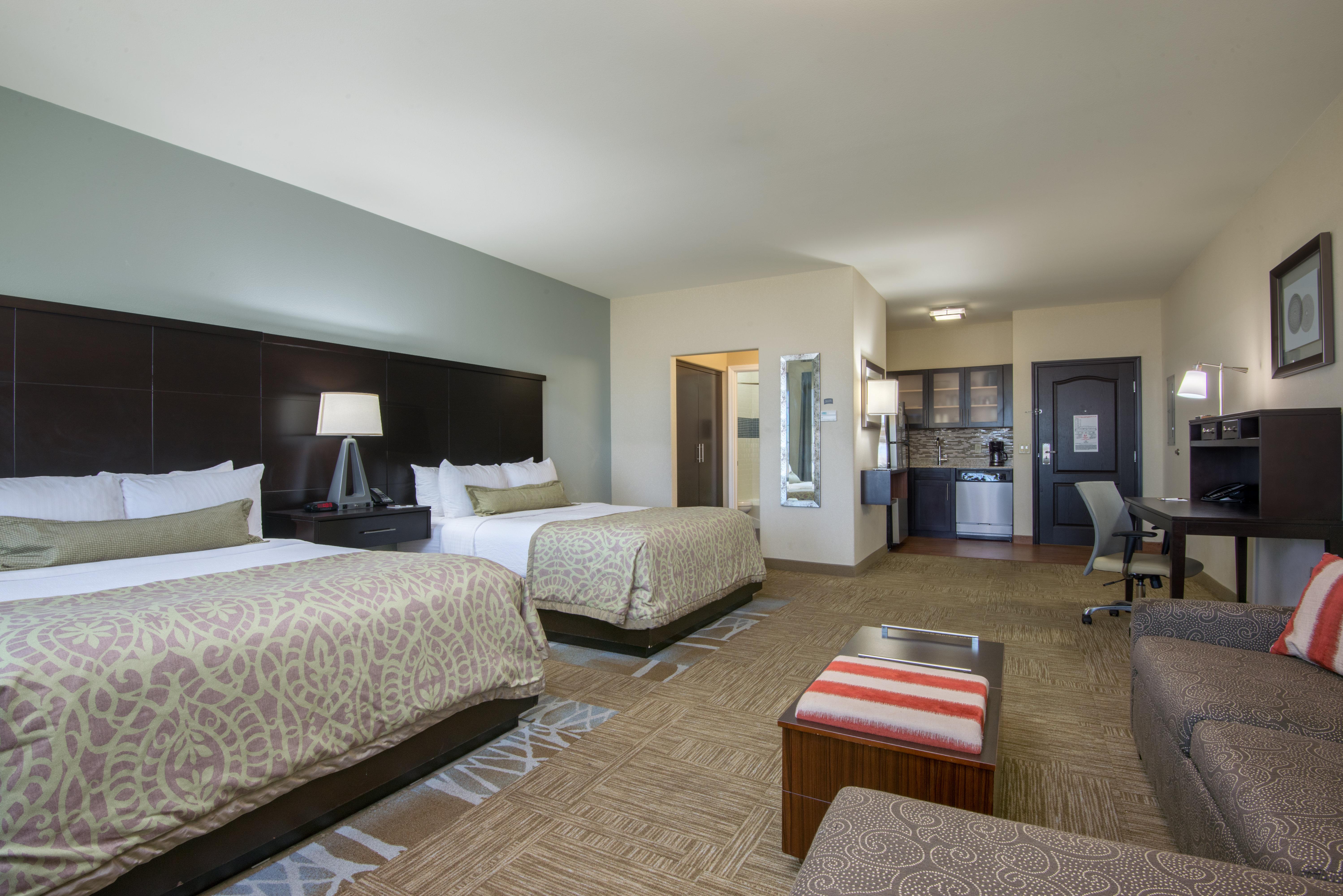 Suite Two Queen Beds One Bedroom