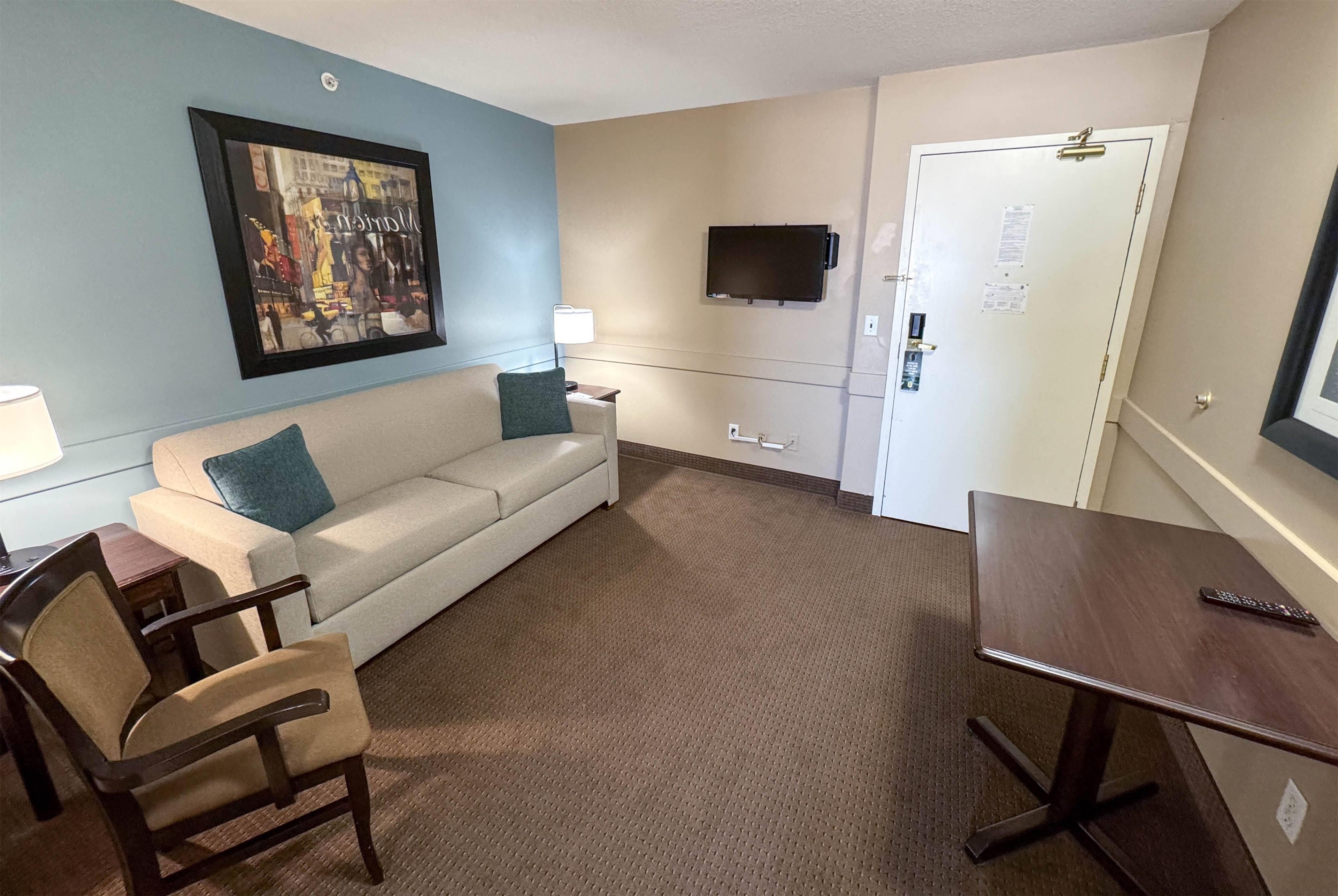 Suite Queen Size Bed