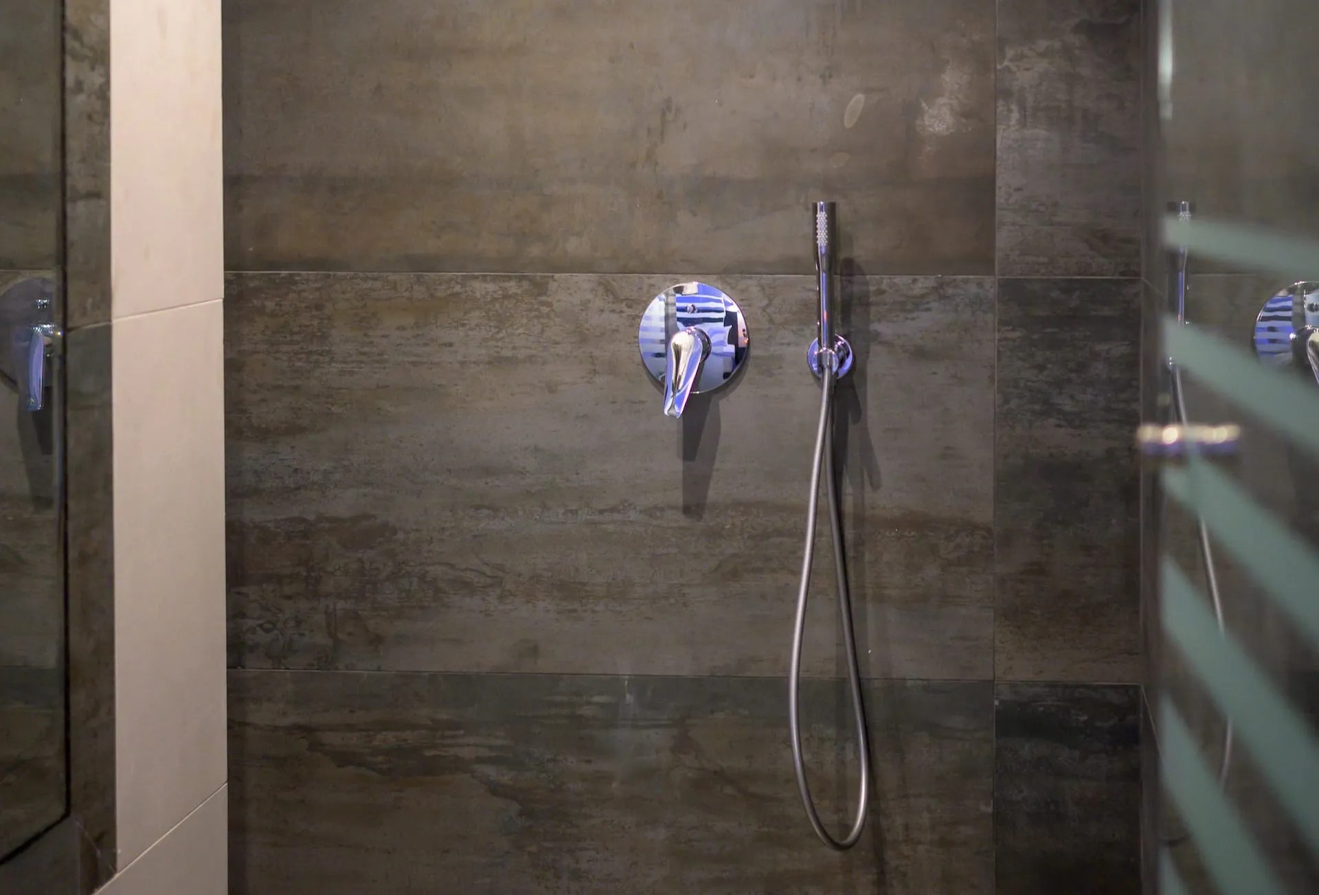 Double Deluxe One Bed