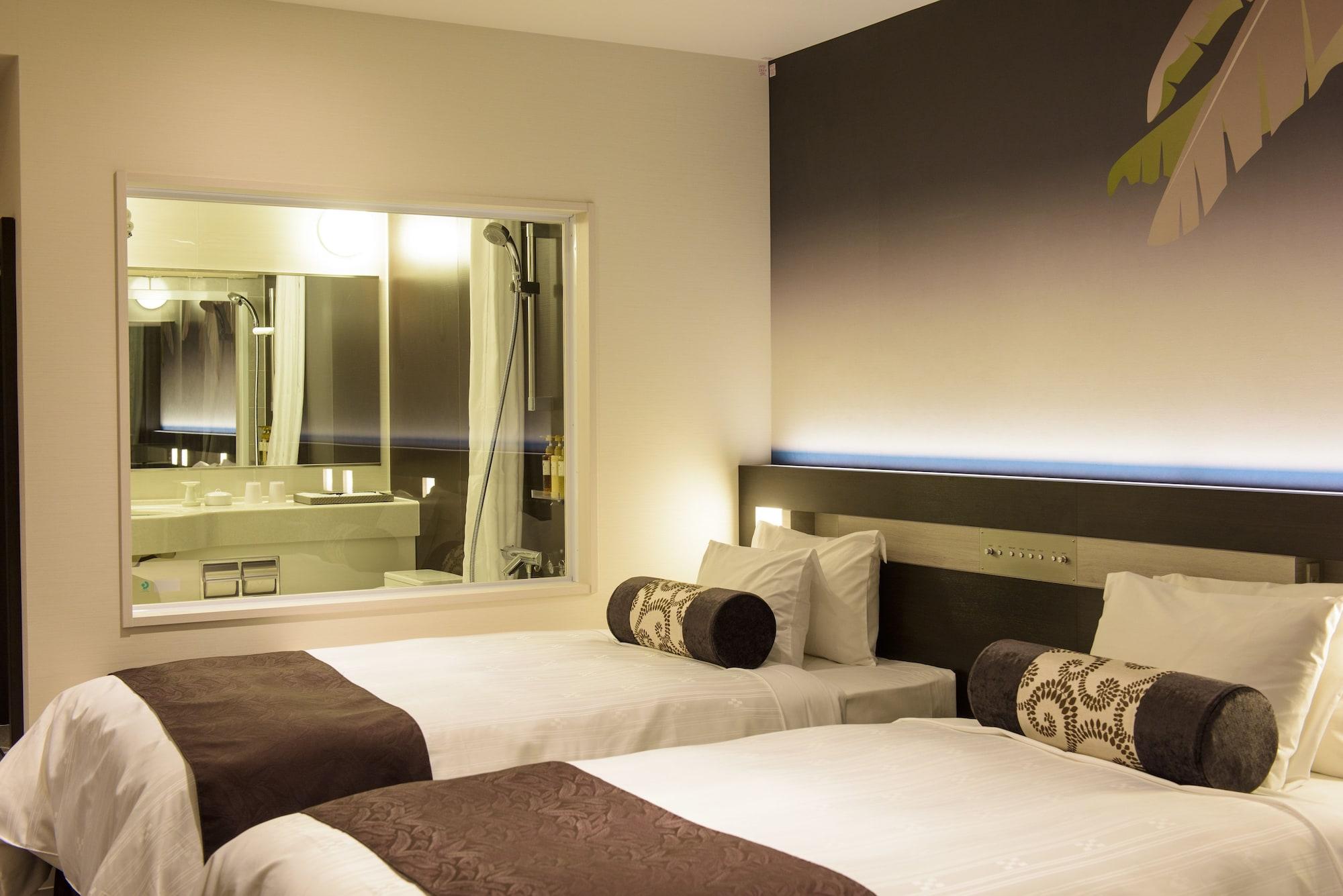 Twin Deluxe Two Beds