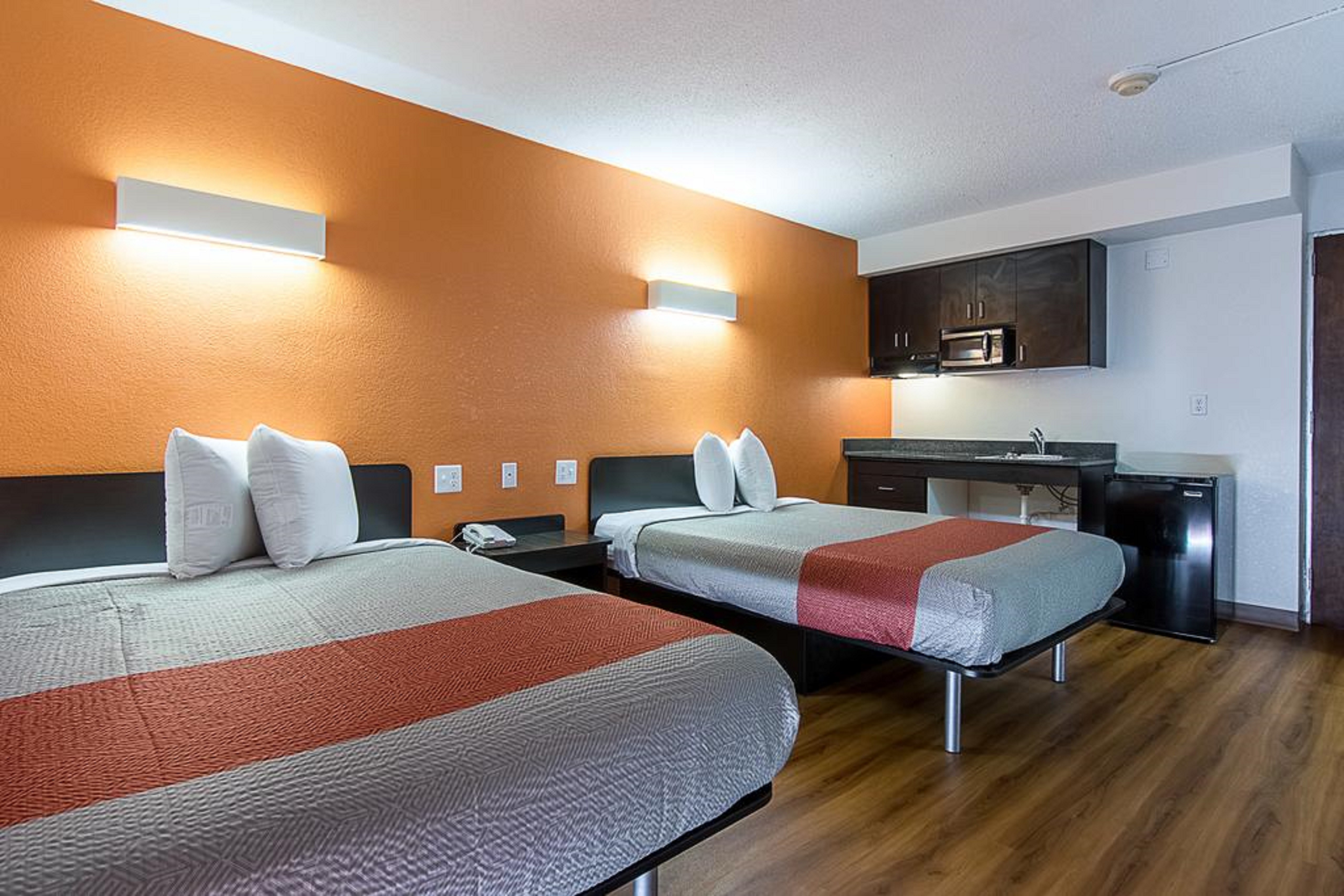 Double Classic Two Queen Beds