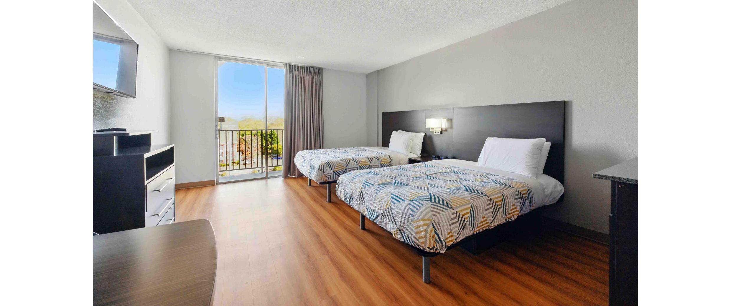 Quadruple Two Double Beds Non Smoking