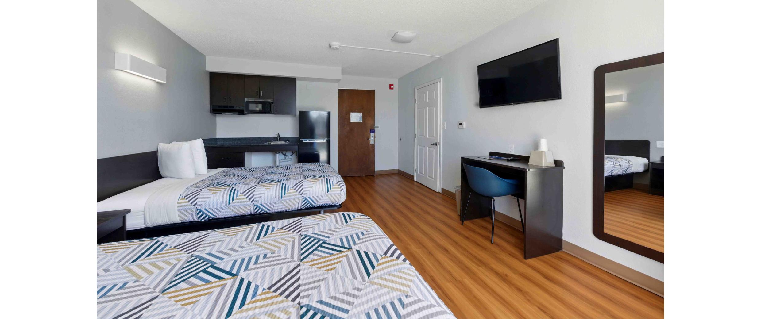 Quadruple Two Double Beds Non Smoking