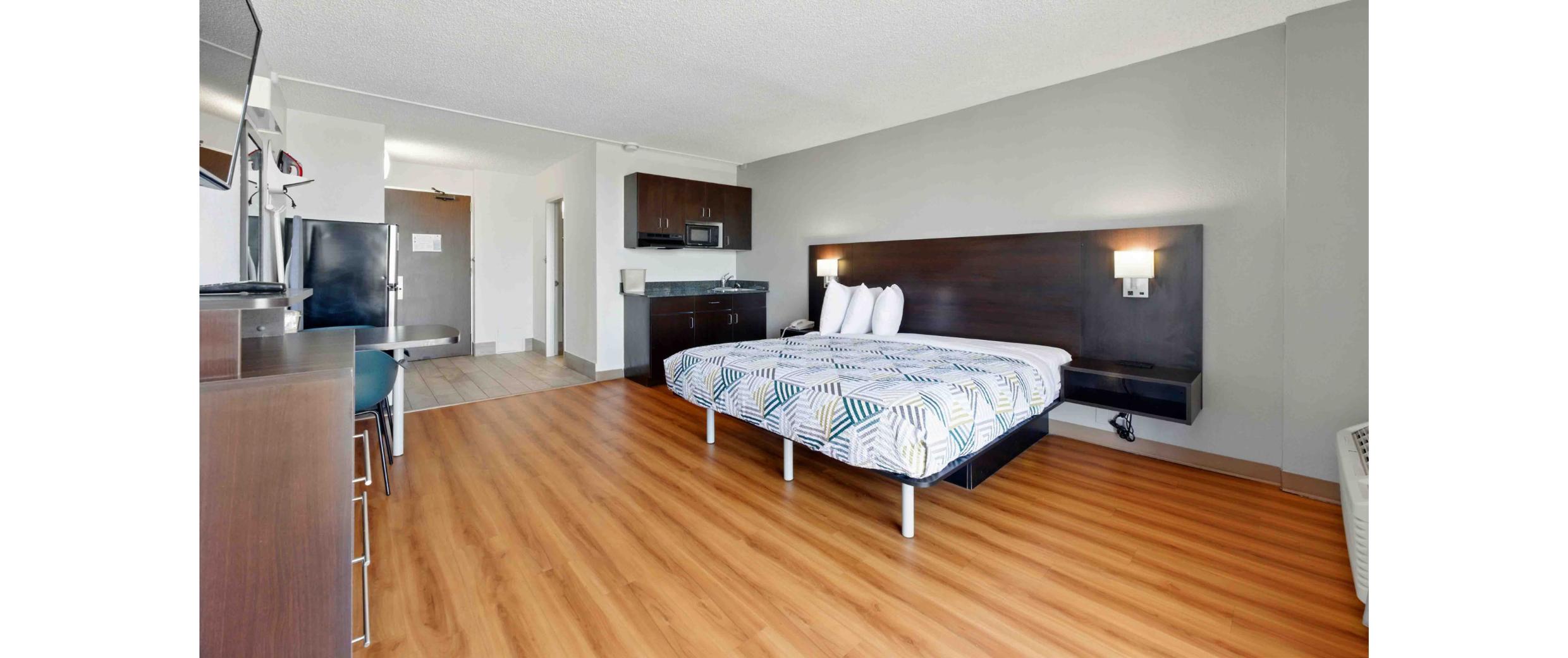 Suite King Bed Non Smoking