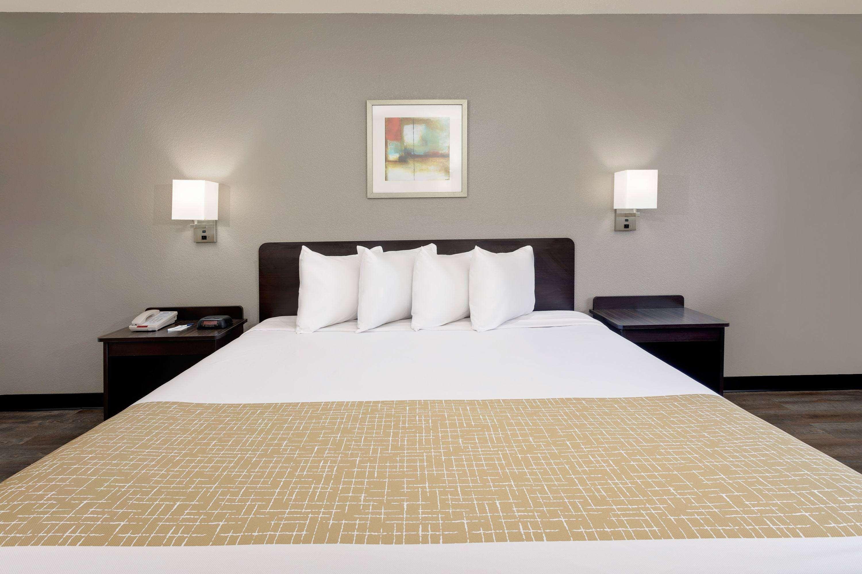 Double King Bed Non Smoking