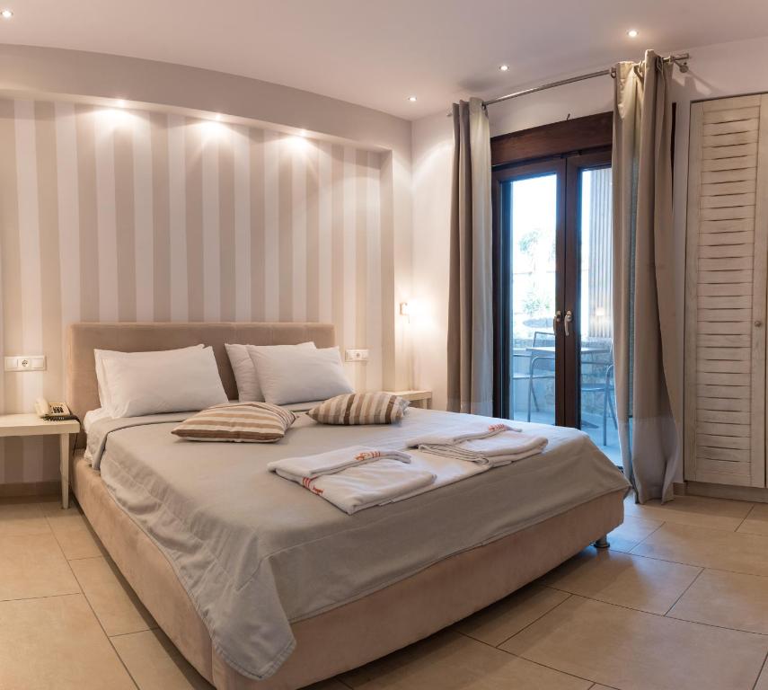 Double or Twin Standard