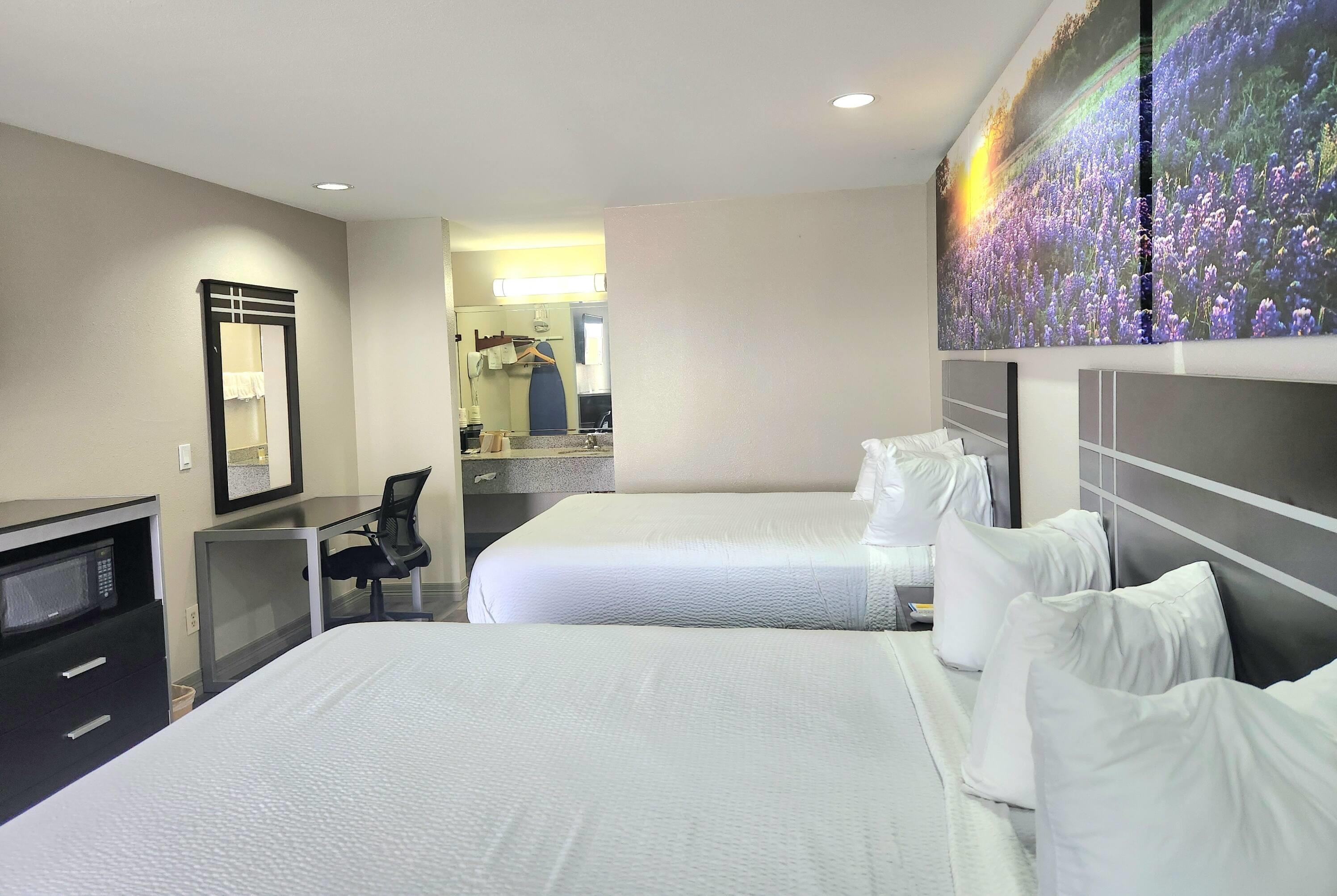 Quadruple Two Queen Beds