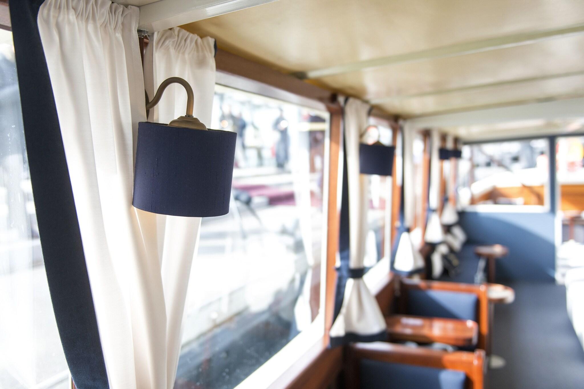 Double Deluxe King Bed