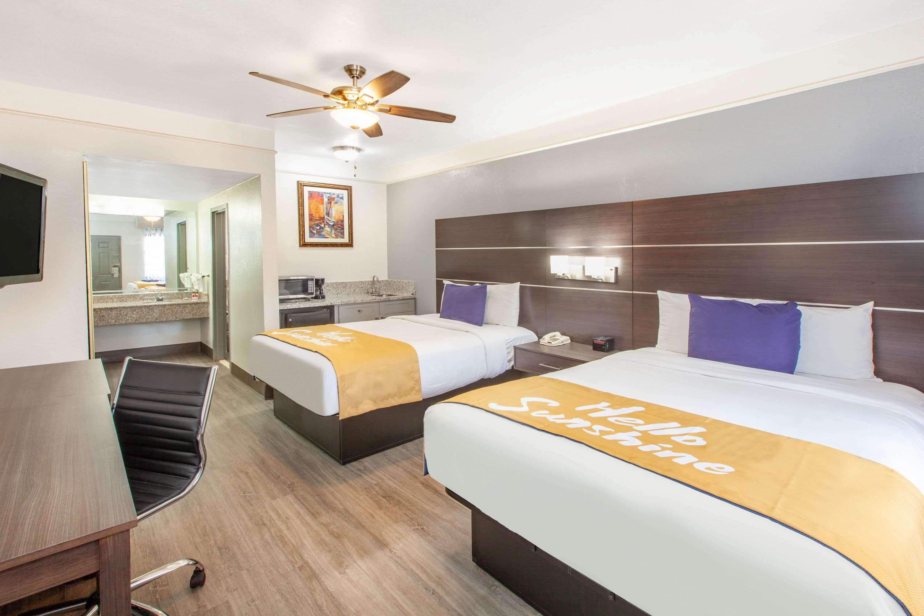 Quadruple Two Queen Beds