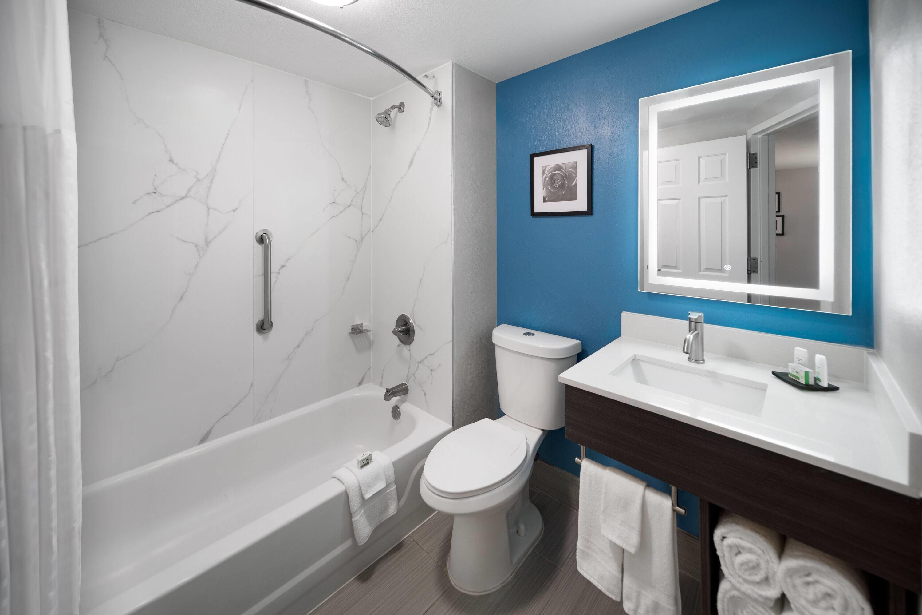 Double King Bed Non Smoking