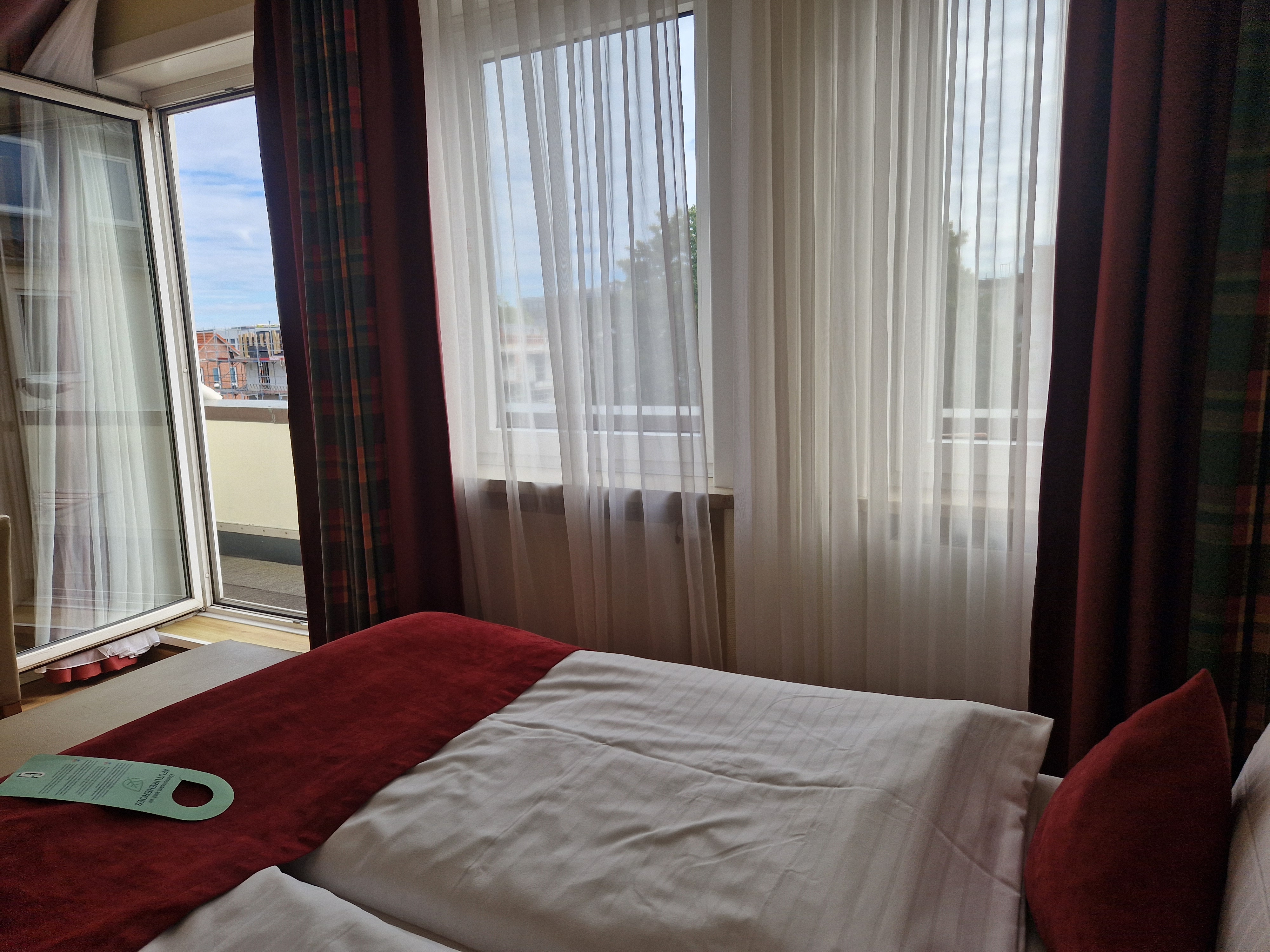 Double Premium Queen Bed