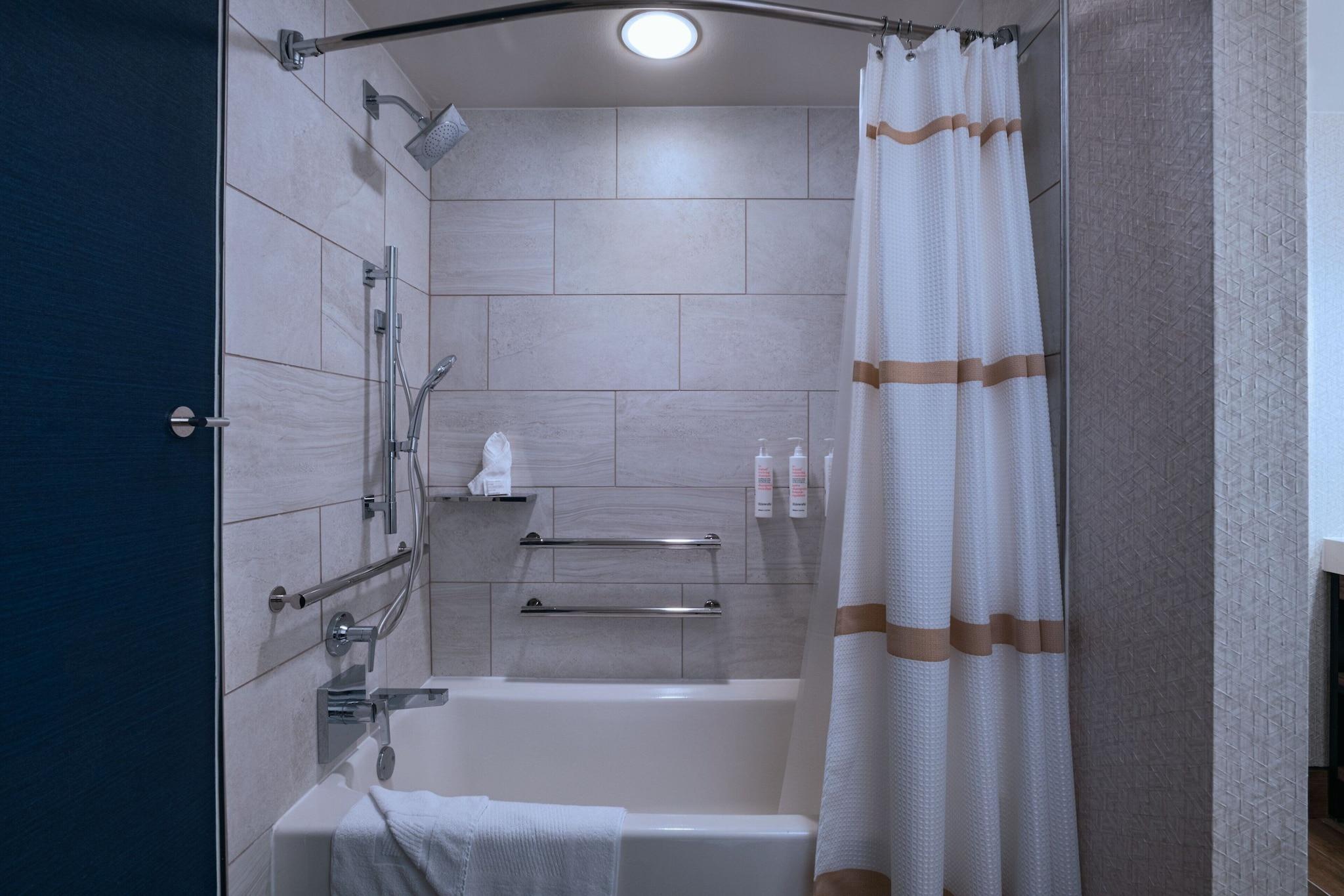 Quadruple Accessible-two Queen Beds