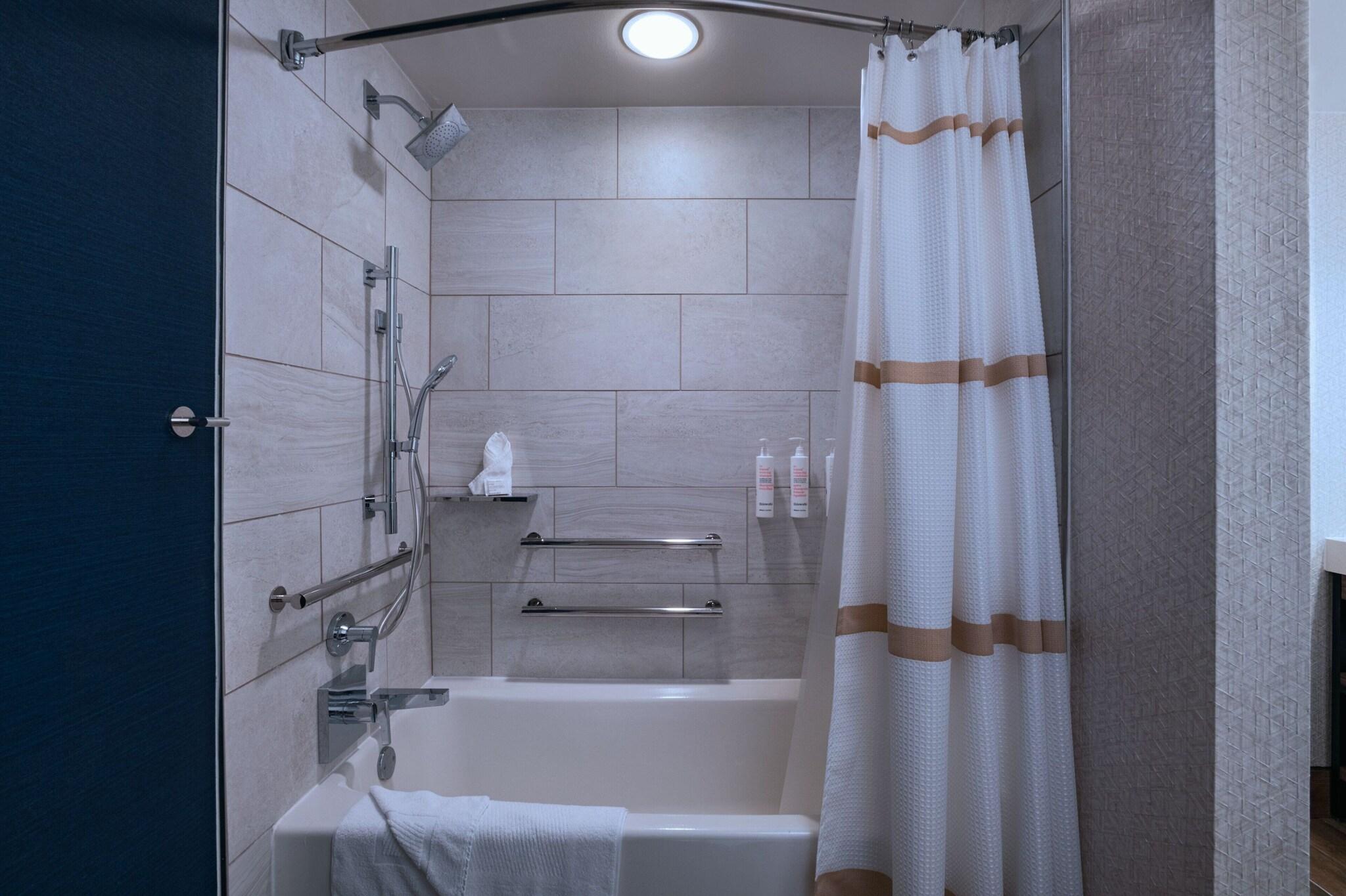 Quadruple Two Queen Beds