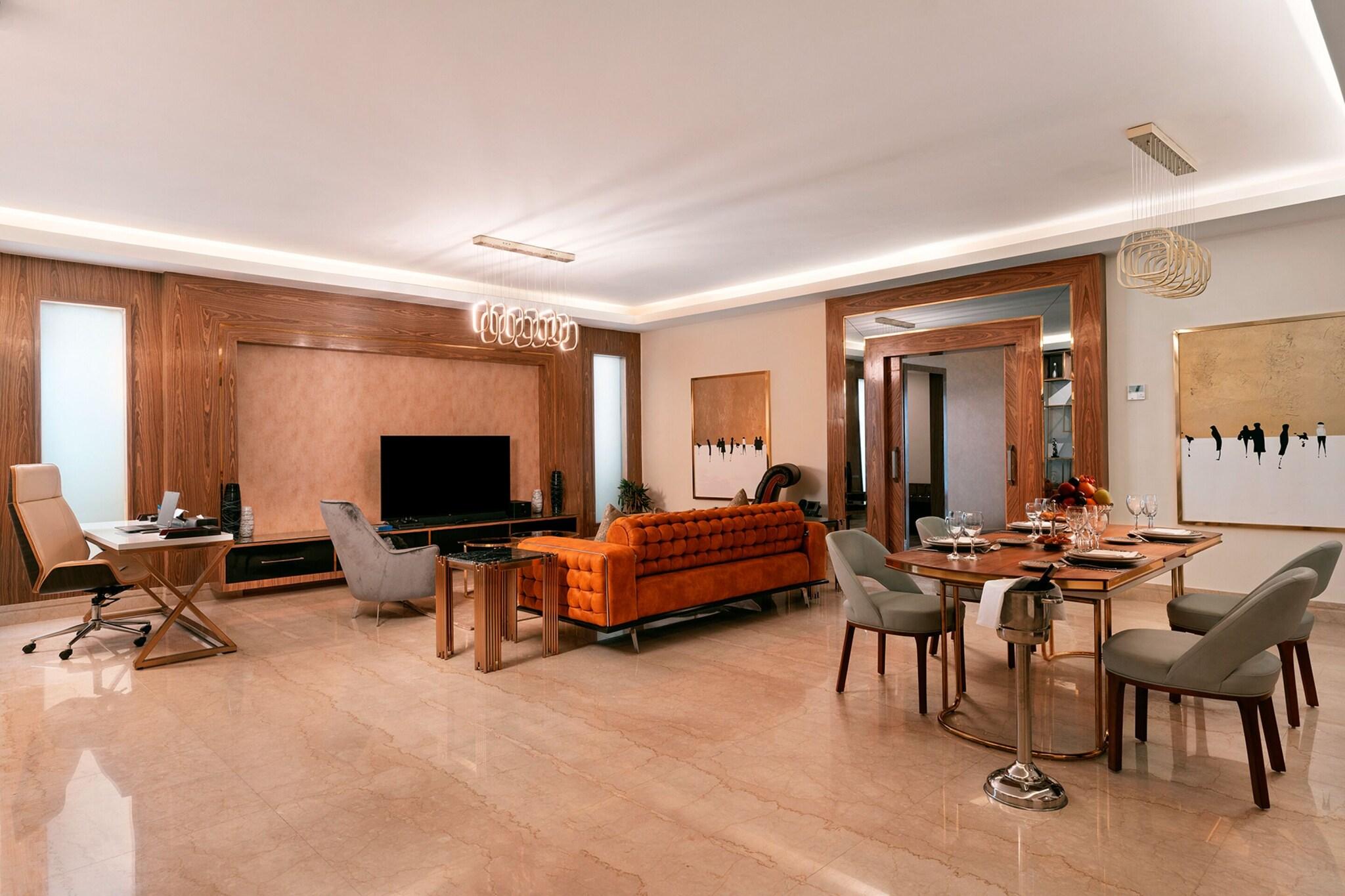 Suite with Jacuzzi with Views