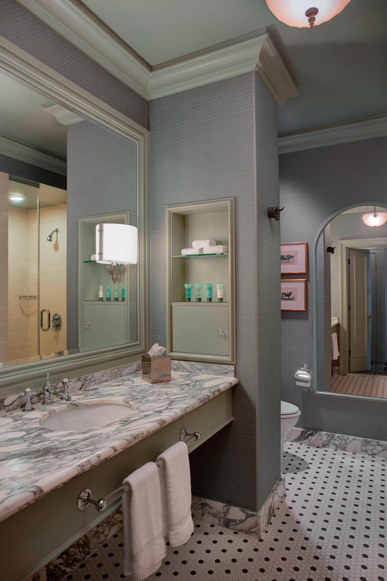 Quadruple Two Queen Beds