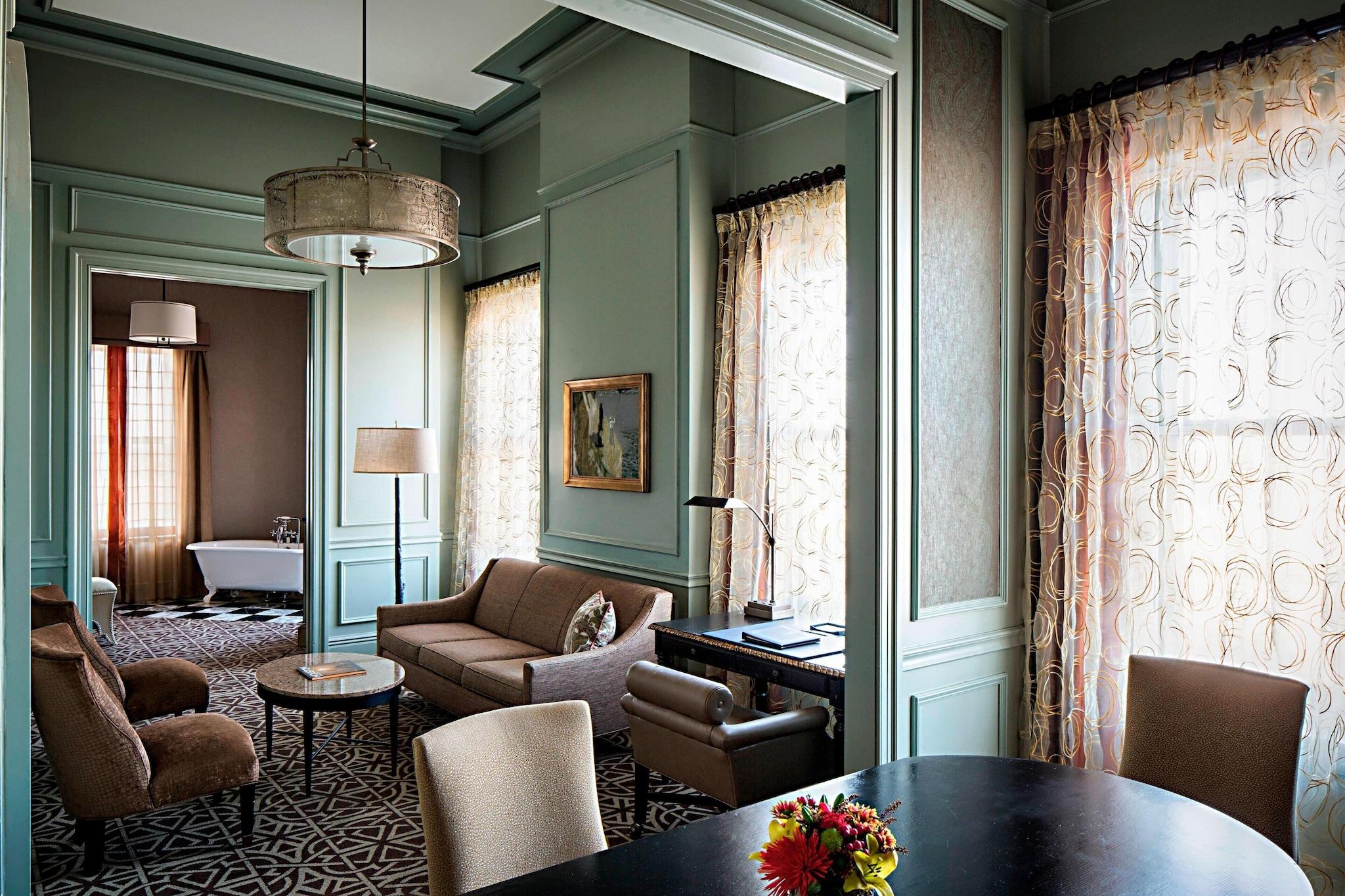 Quadruple Two Queen Beds