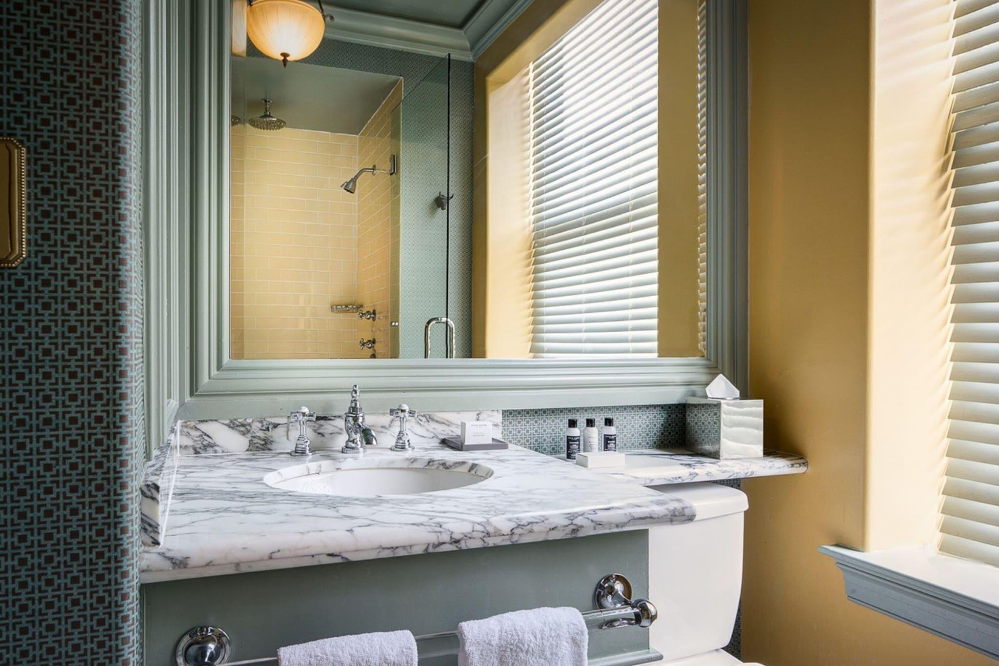 Junior Suite King Bed One Bedroom 