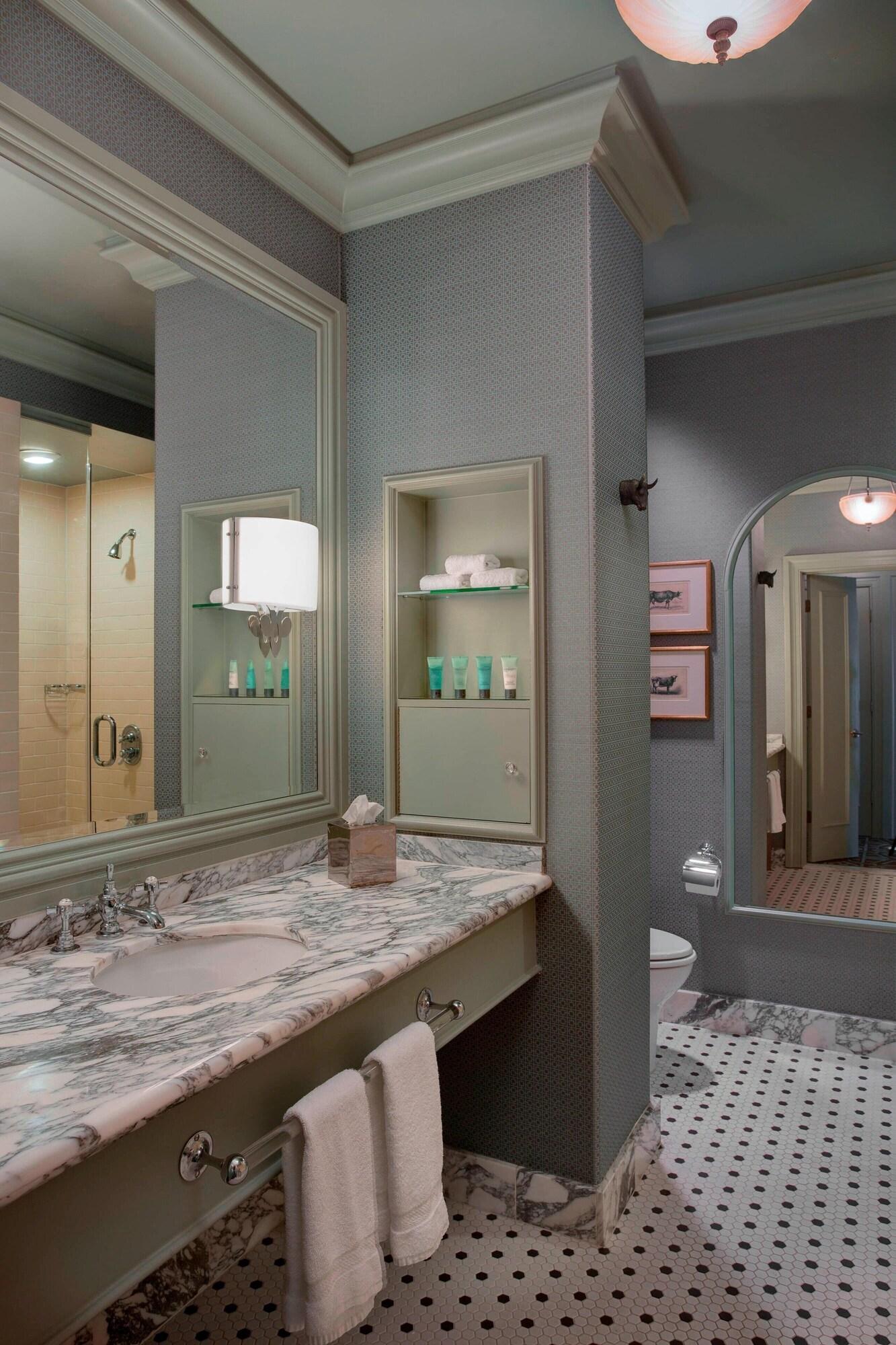 Quadruple Two Queen Beds