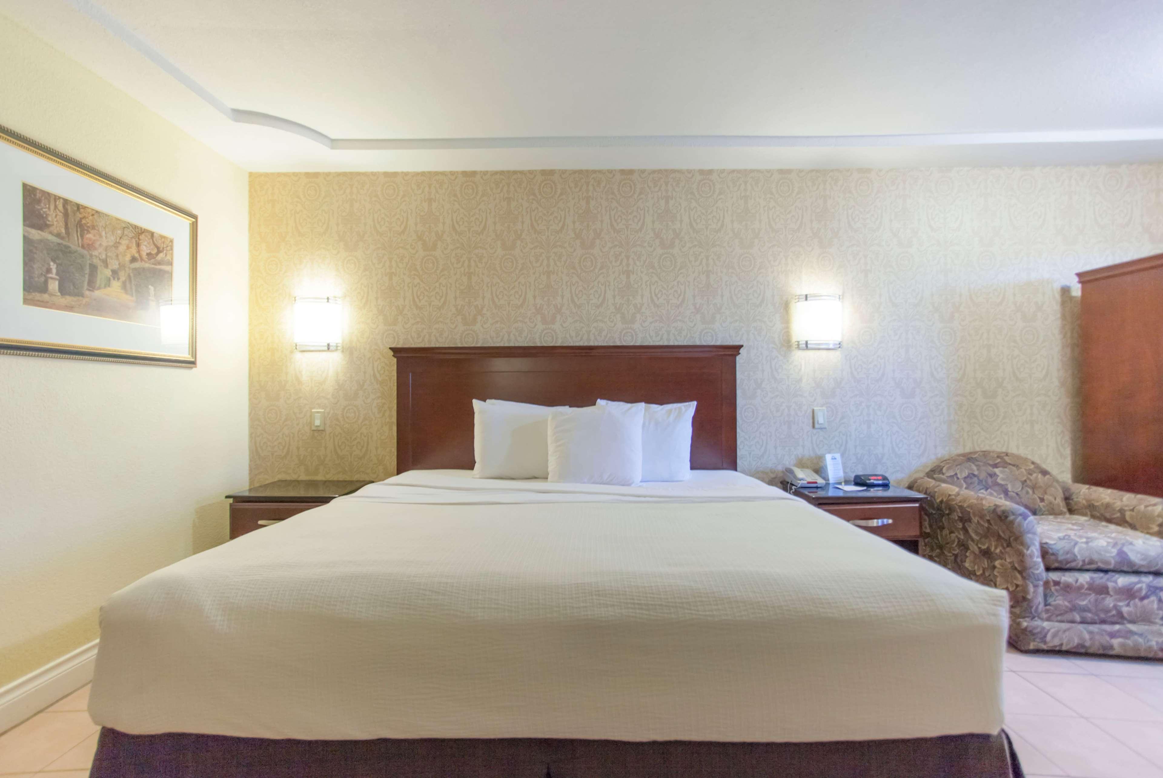 Triple King Size Bed