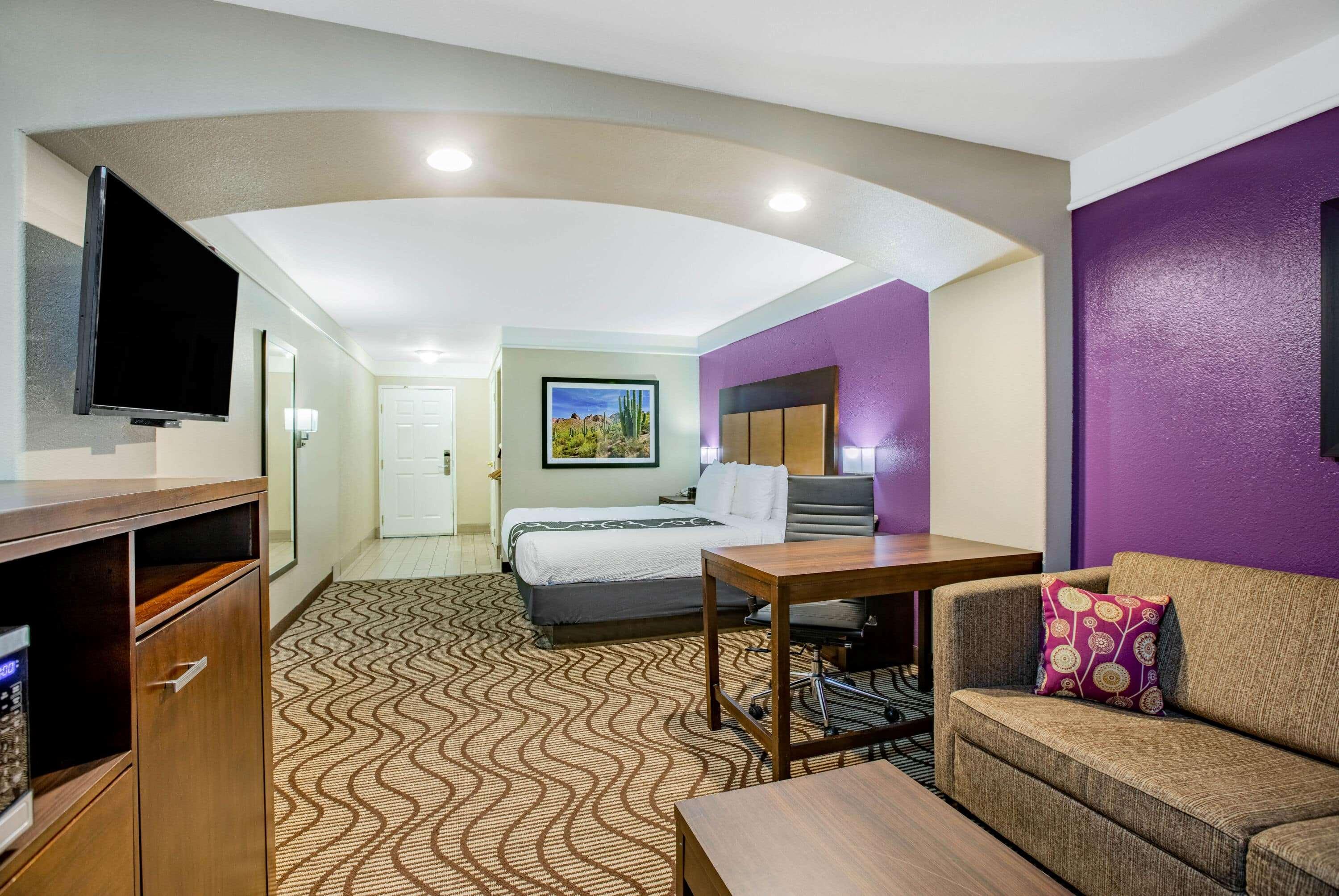 Double King Bed Non Smoking