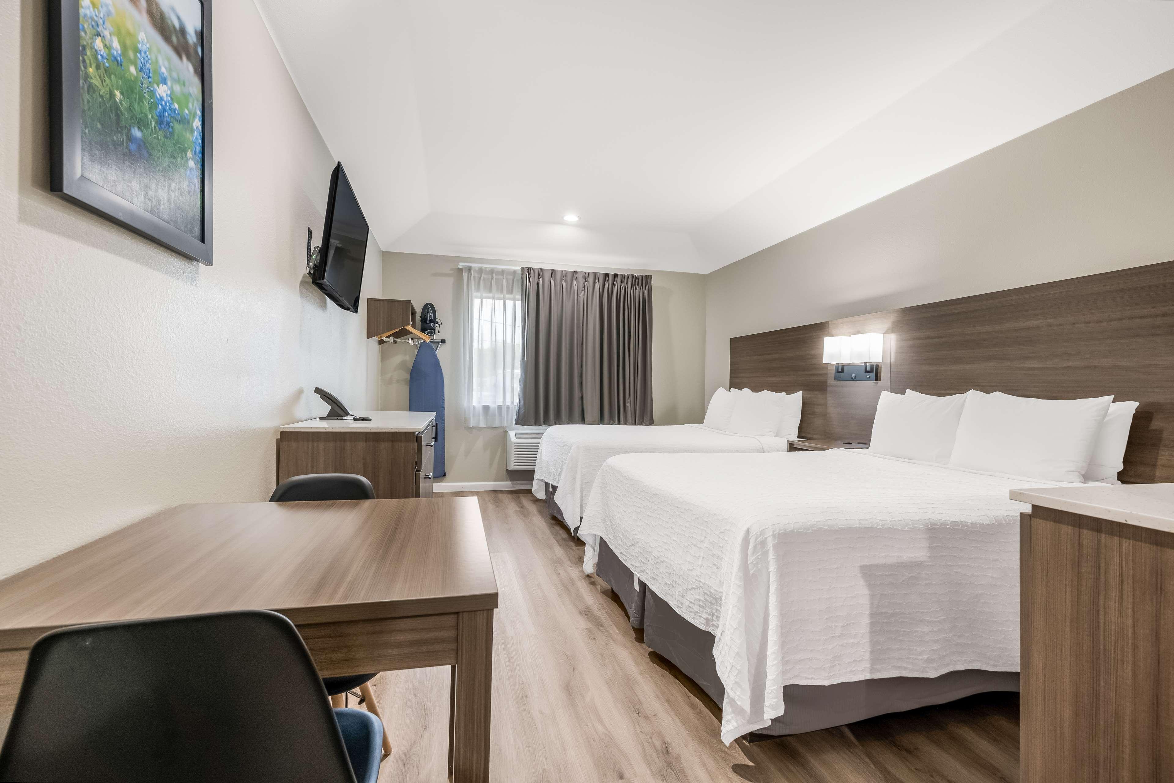 Room Accessible-two Queen Beds